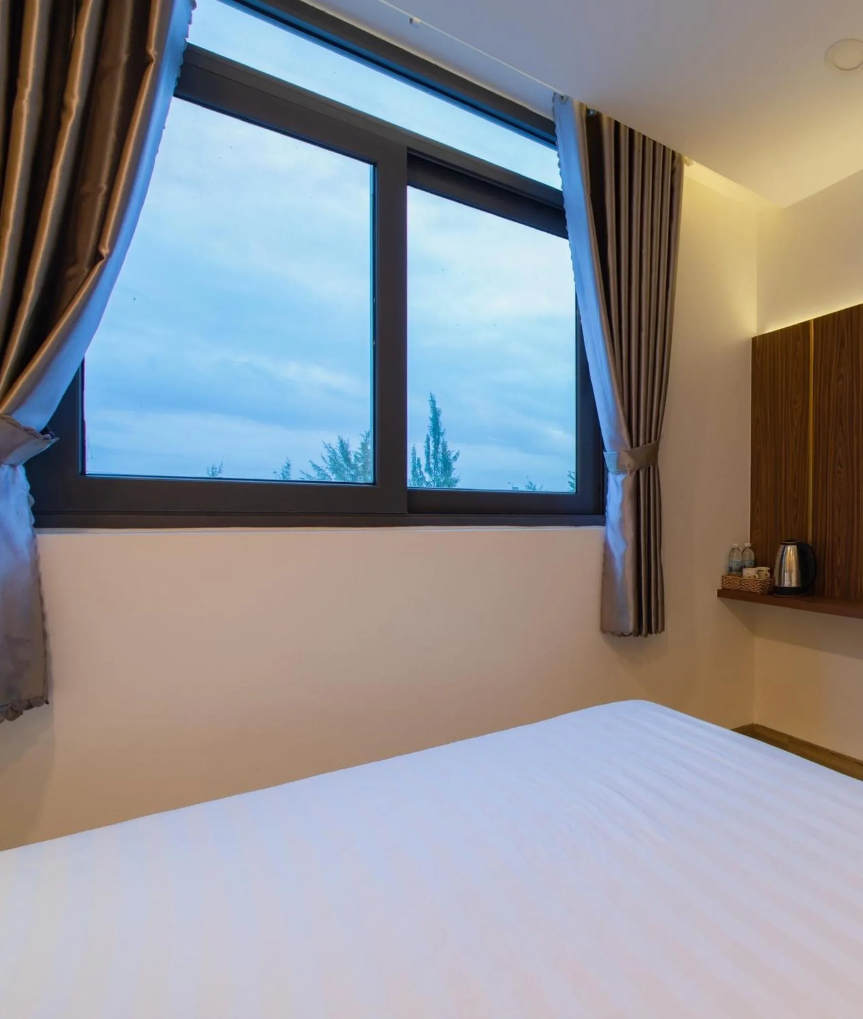 View (from property/room), Bed in West Lake Hotel - Near Bai Dai Beach