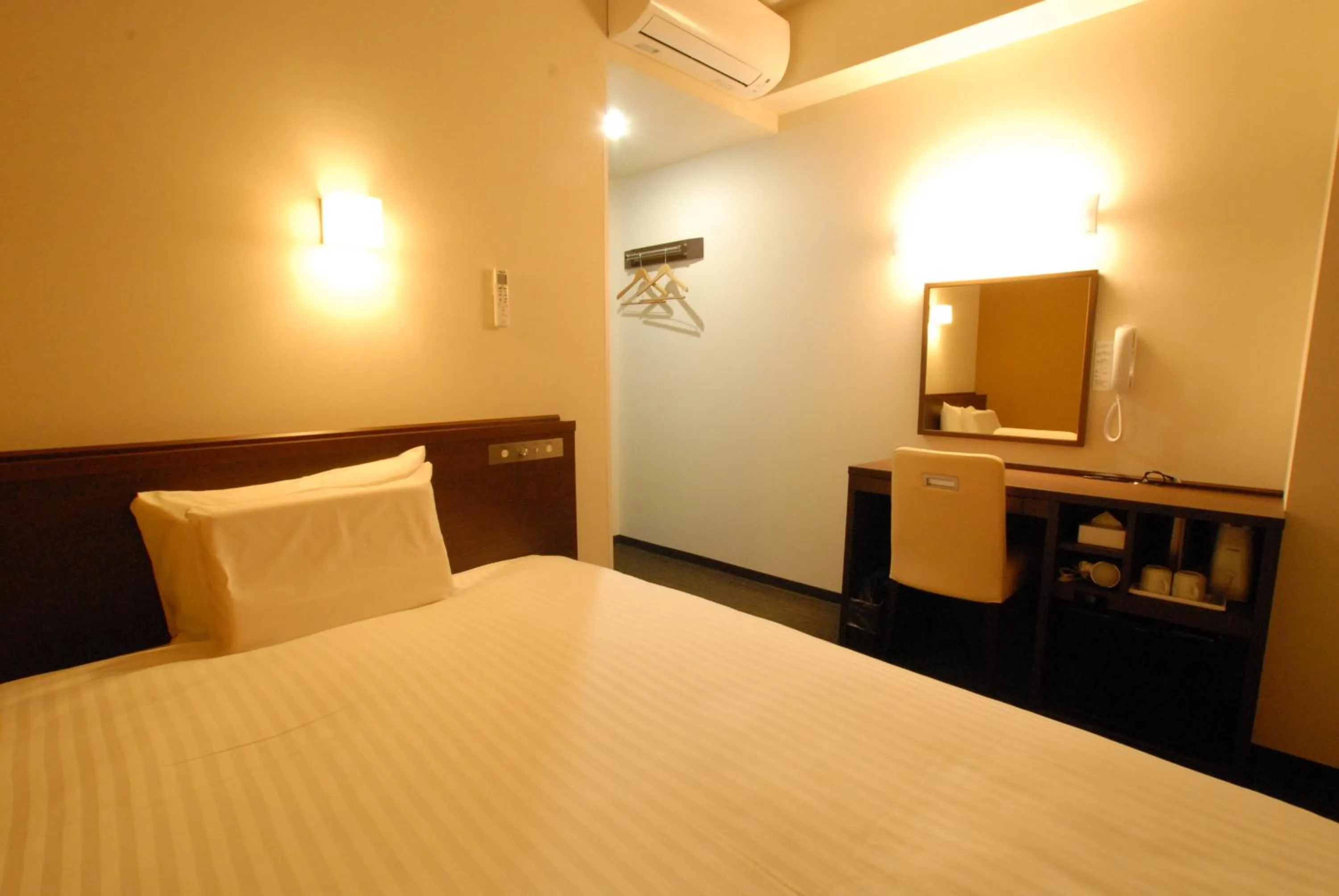 Bed in AB Hotel Toyohashi