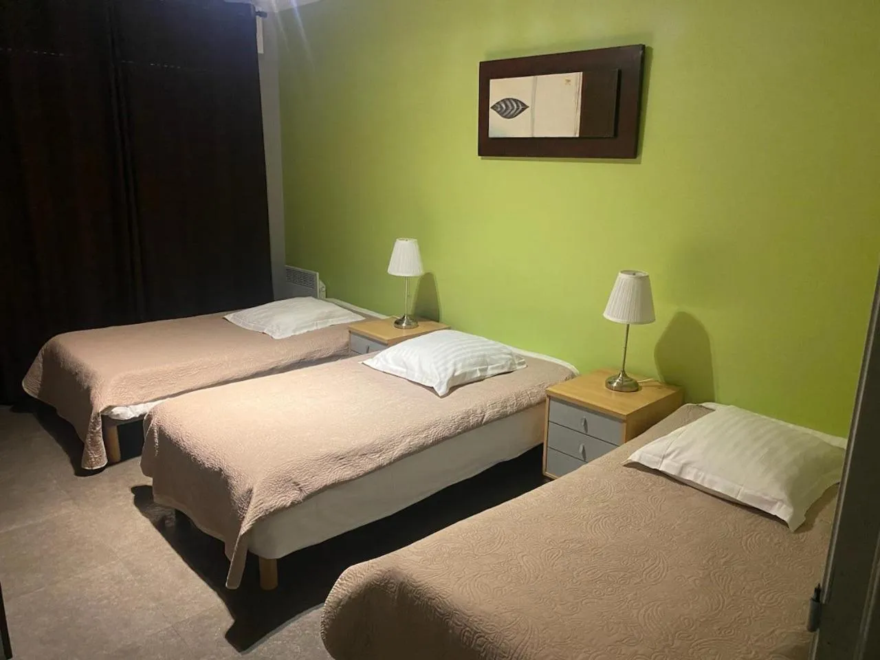 Photo of the whole room, Bed in Appart'hotel Les Palatines