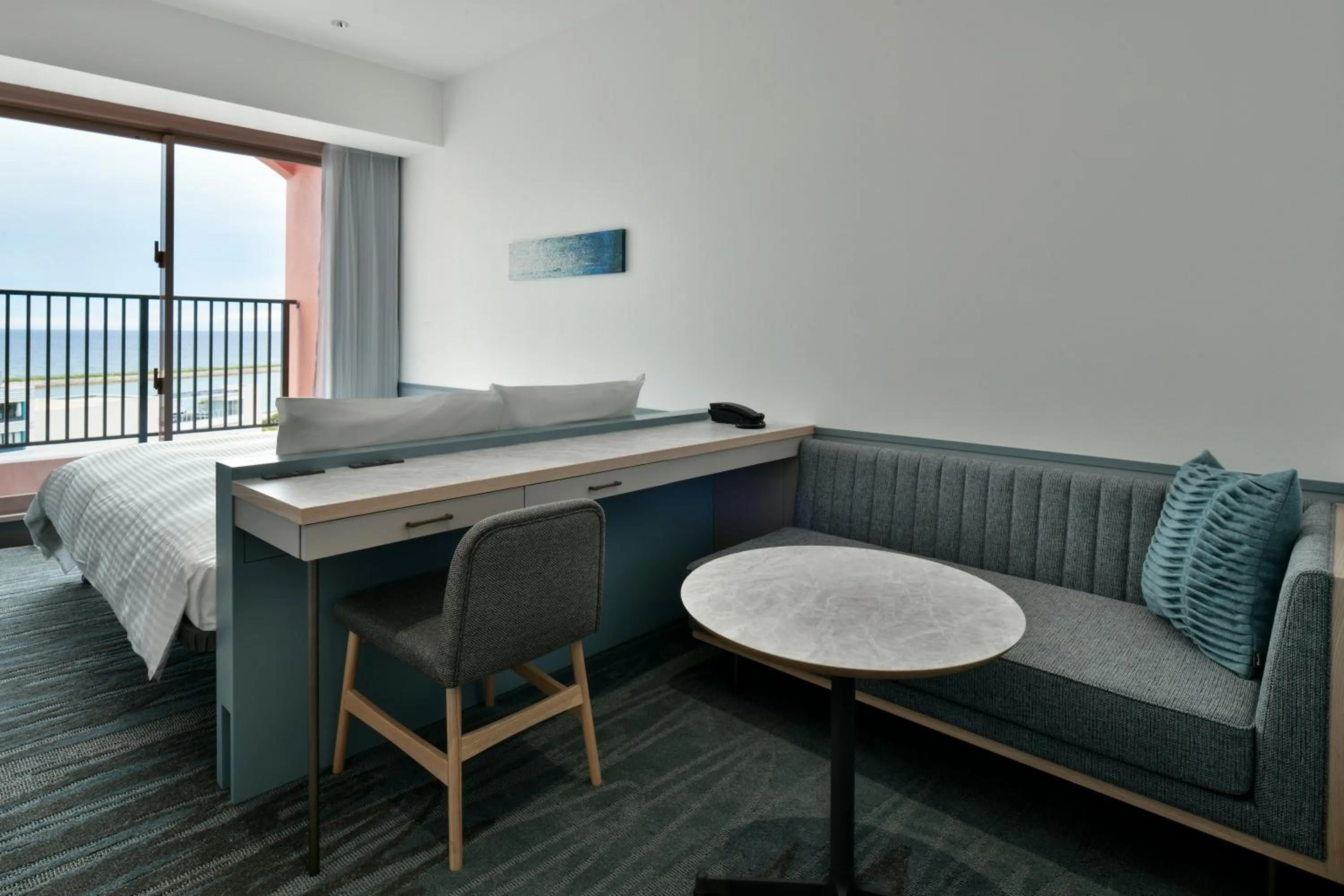 Bed in Lequ Okinawa Chatan Spa ＆ Resort