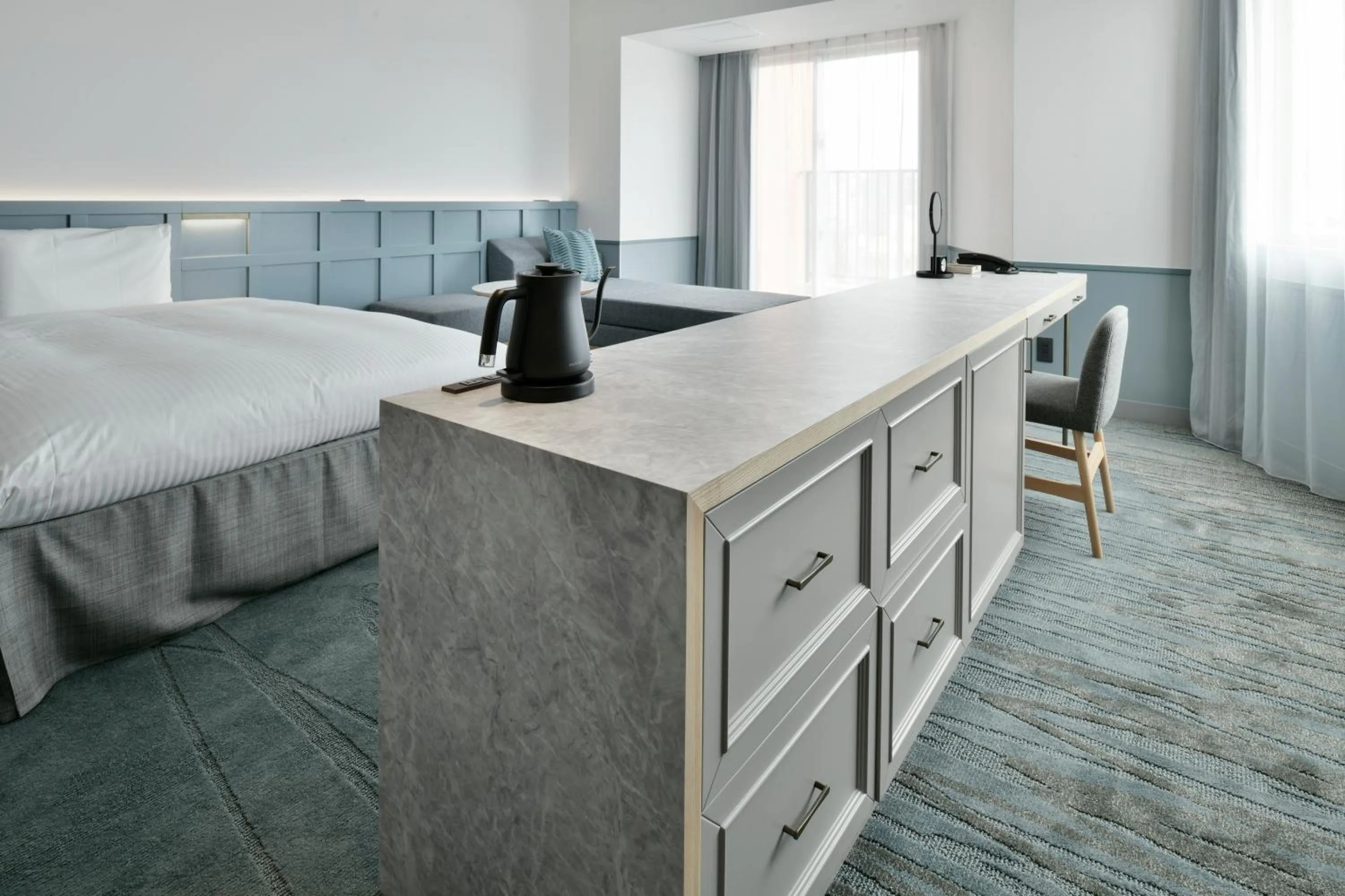 Coffee/tea facilities, Bed in Lequ Okinawa Chatan Spa ＆ Resort