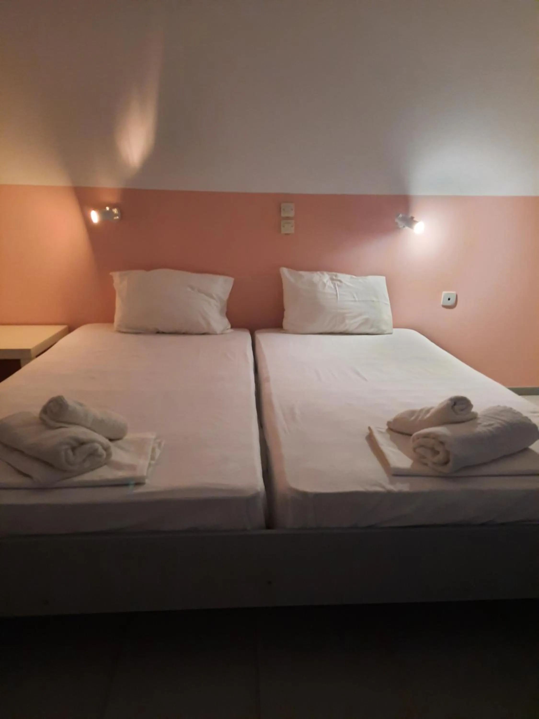 Bedroom, Bed in Tsamadanis Hotel & Bungalows Friends Family