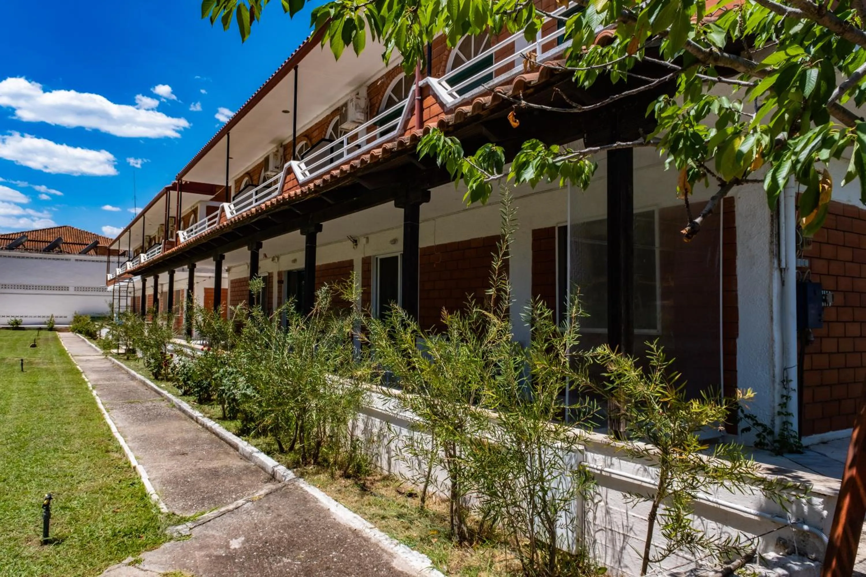 Property building in Tsamadanis Hotel & Bungalows Friends Family