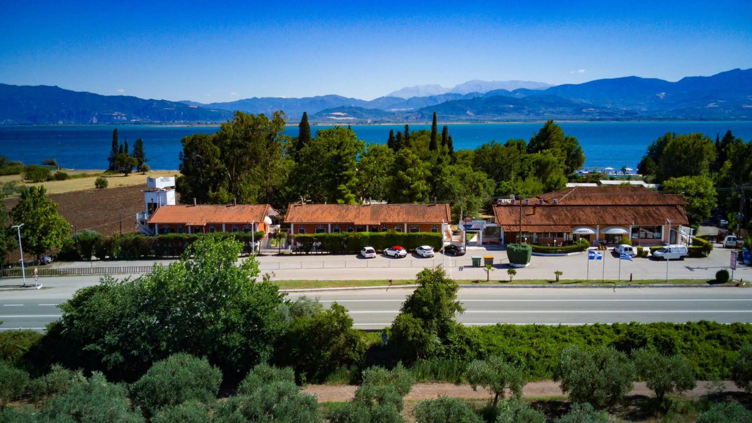 Mountain view in Tsamadanis Hotel & Bungalows Friends Family