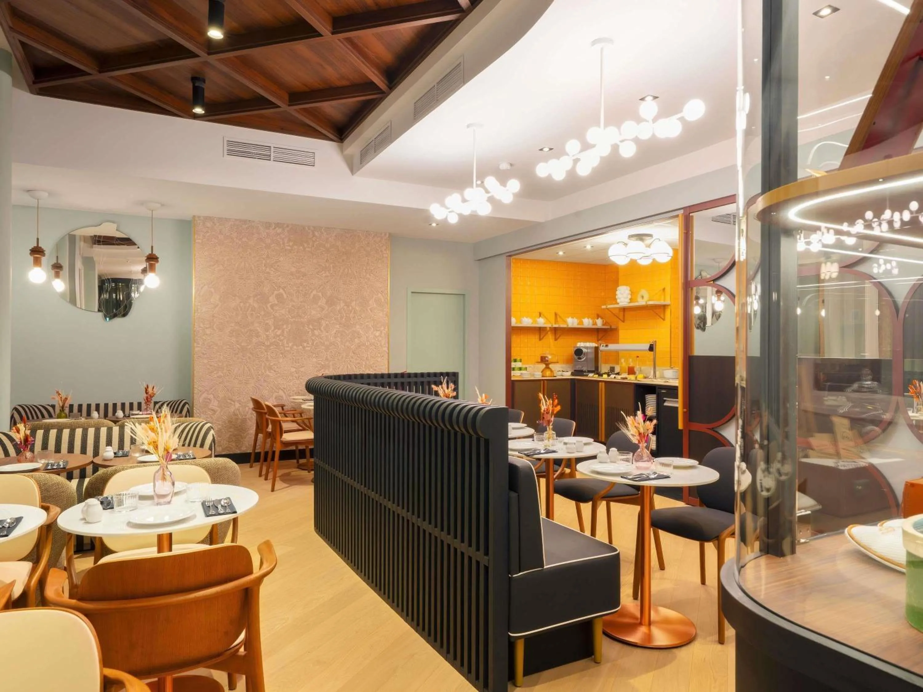 Breakfast in Grand Hotel des Brotteaux Lyon - Handwritten Collection