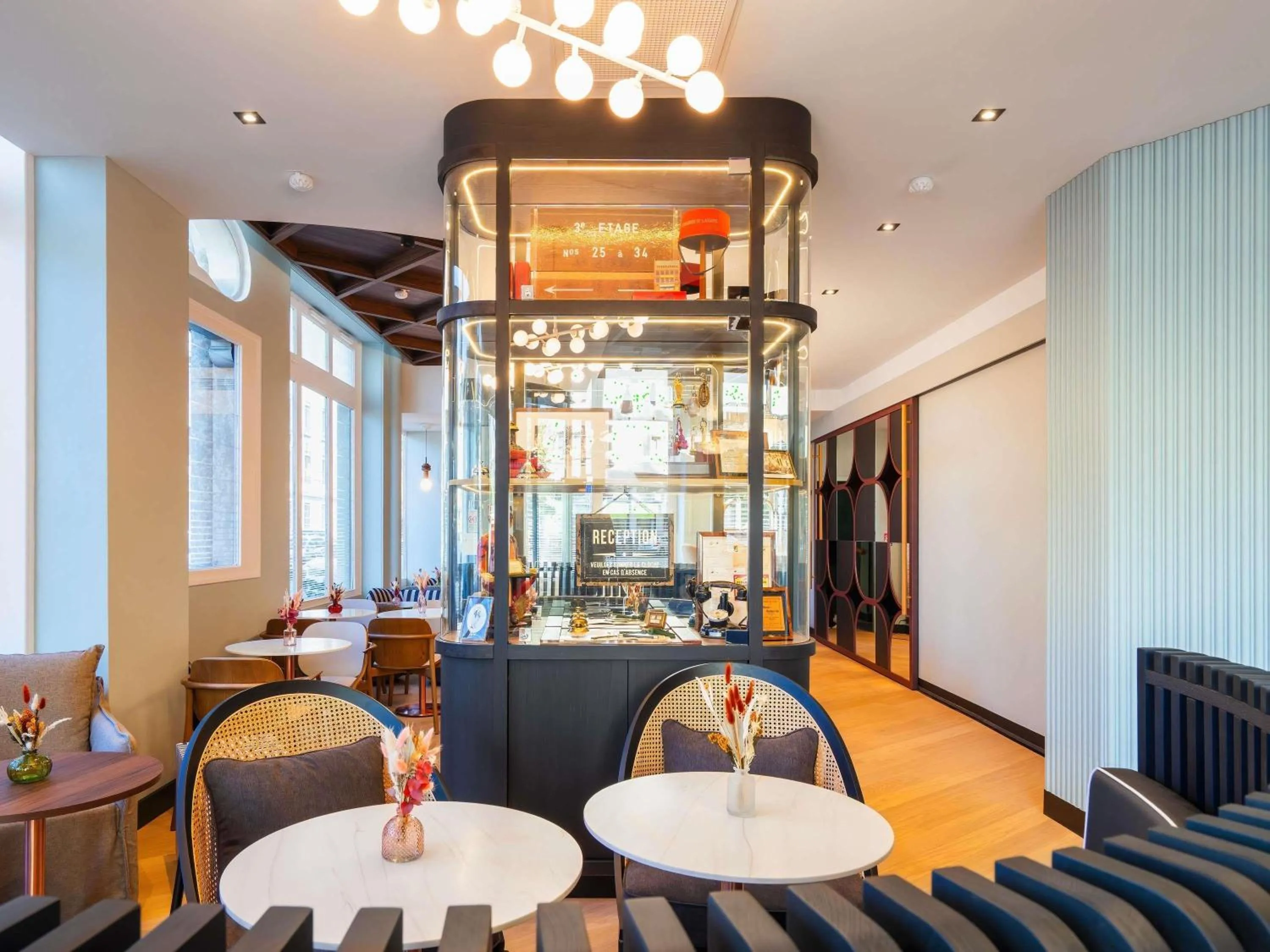 Business facilities in Grand Hotel des Brotteaux Lyon - Handwritten Collection