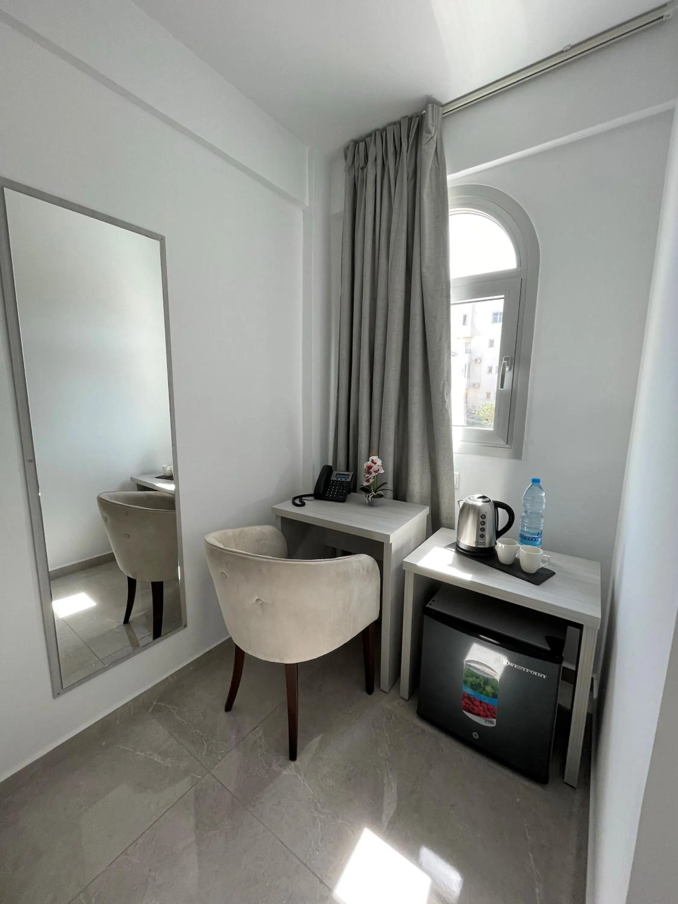 Seating area in La Veranda Hotel