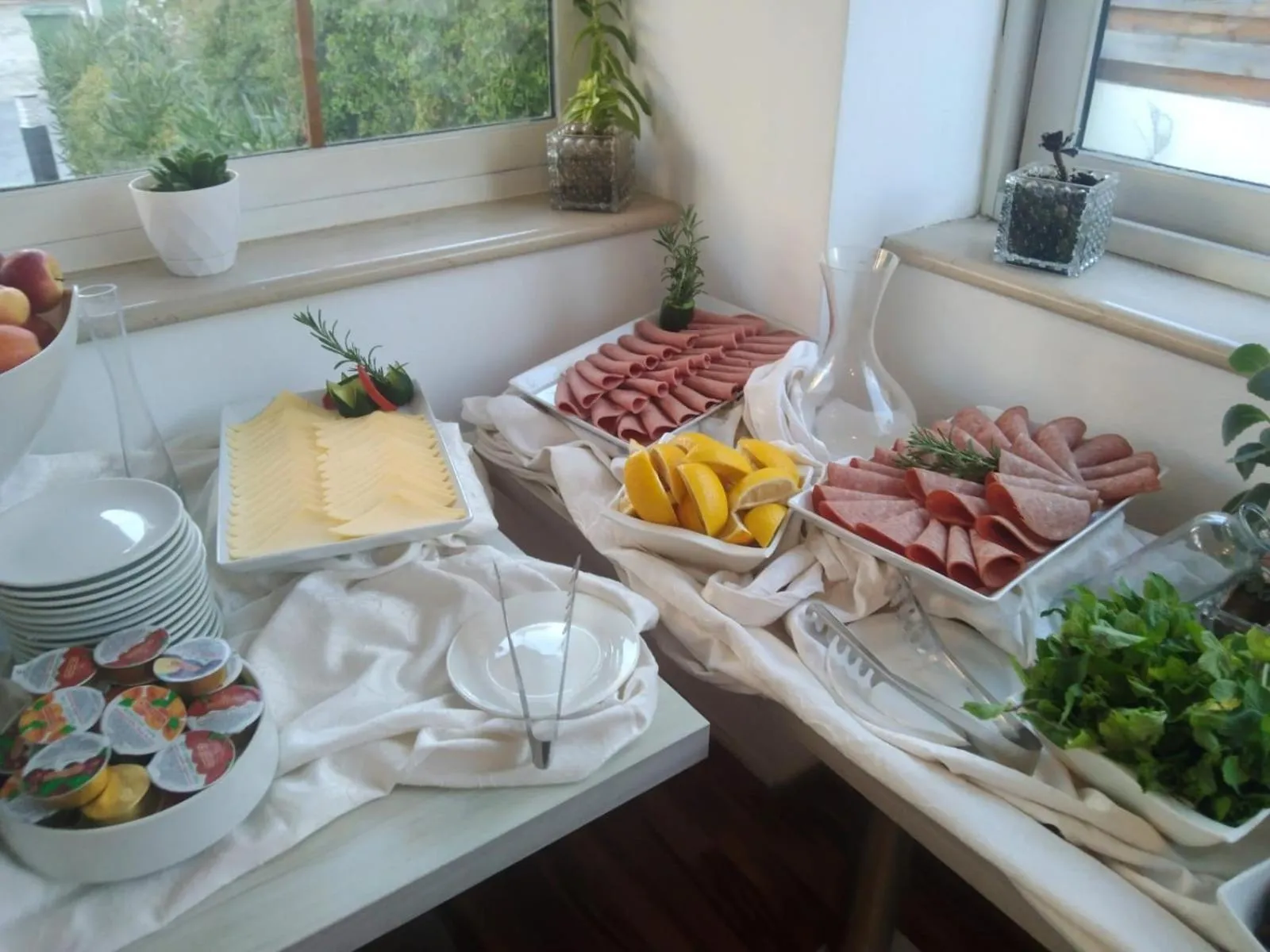 Buffet breakfast in La Veranda Hotel