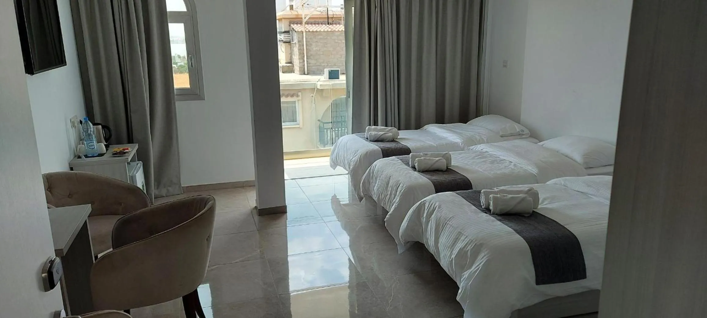 Bedroom, Bed in La Veranda Hotel