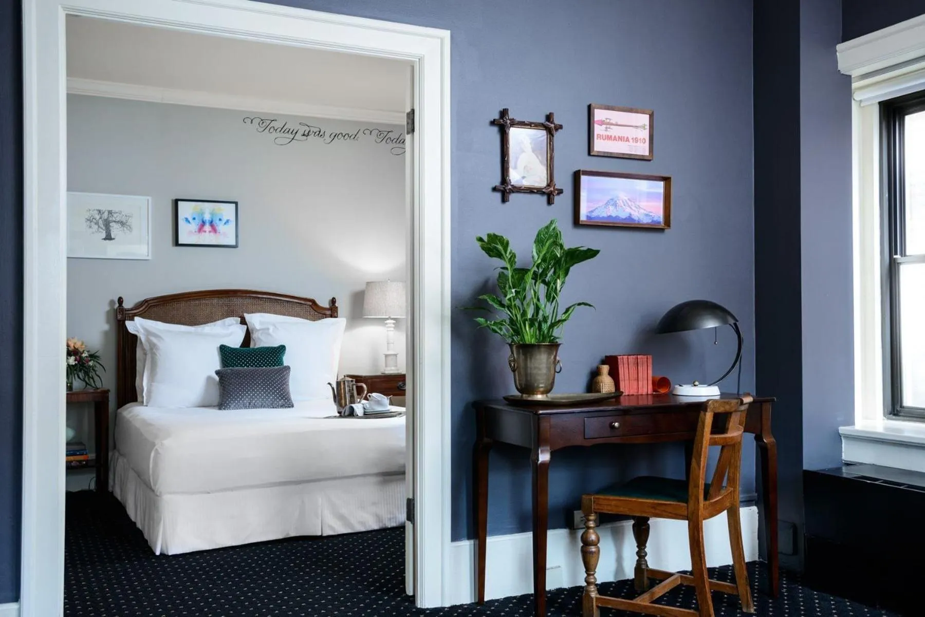 Bedroom, Bed in Hotel Sorrento