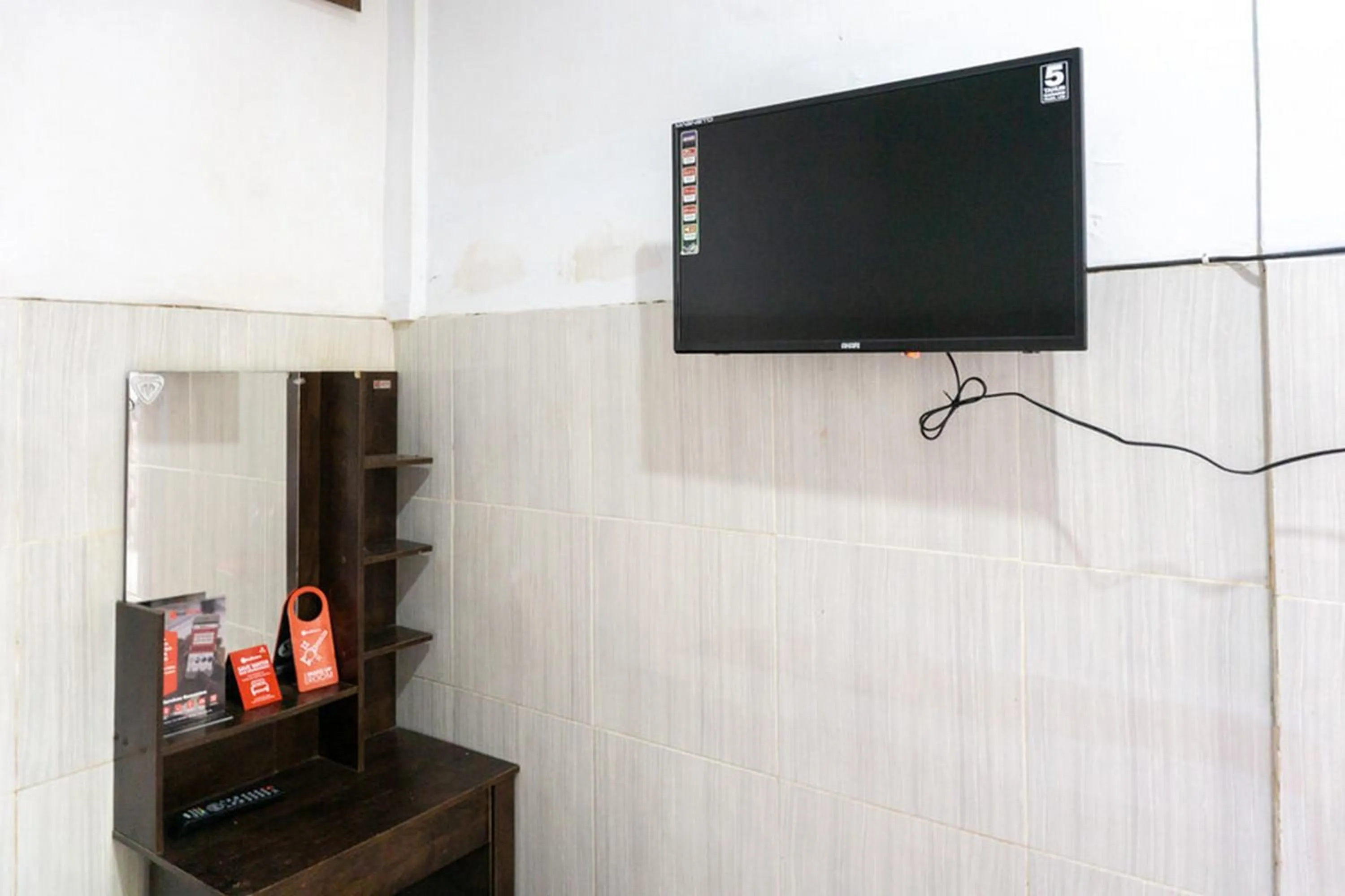 RedDoorz @ Hotel Surabaya Sumenep