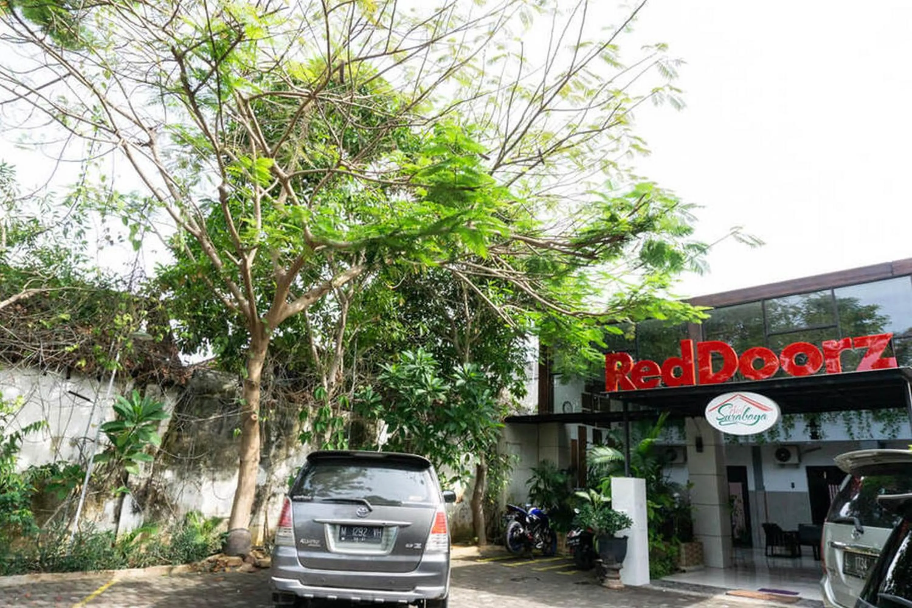 RedDoorz @ Hotel Surabaya Sumenep