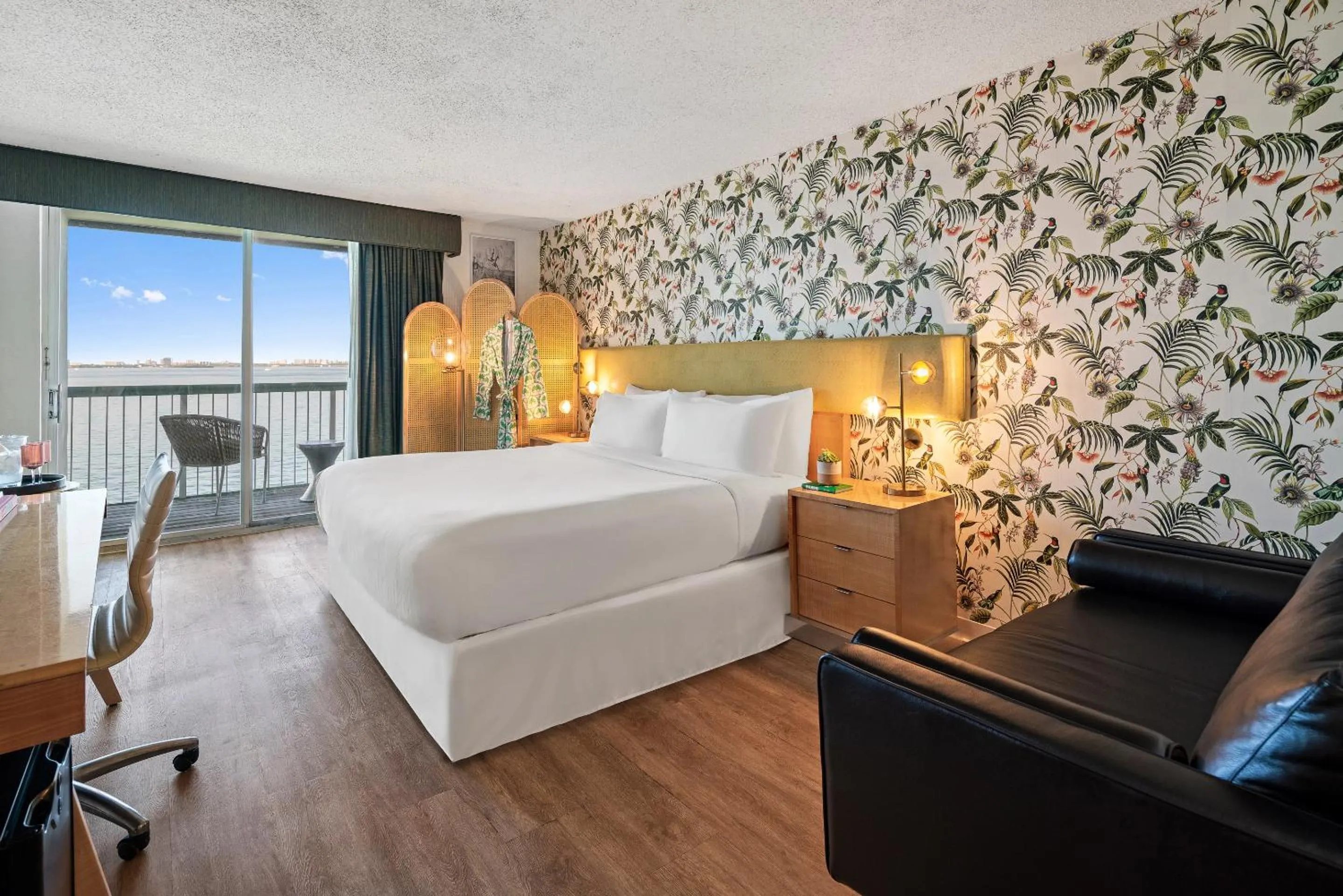 Bedroom, Bed in Palm Tree Club Miami