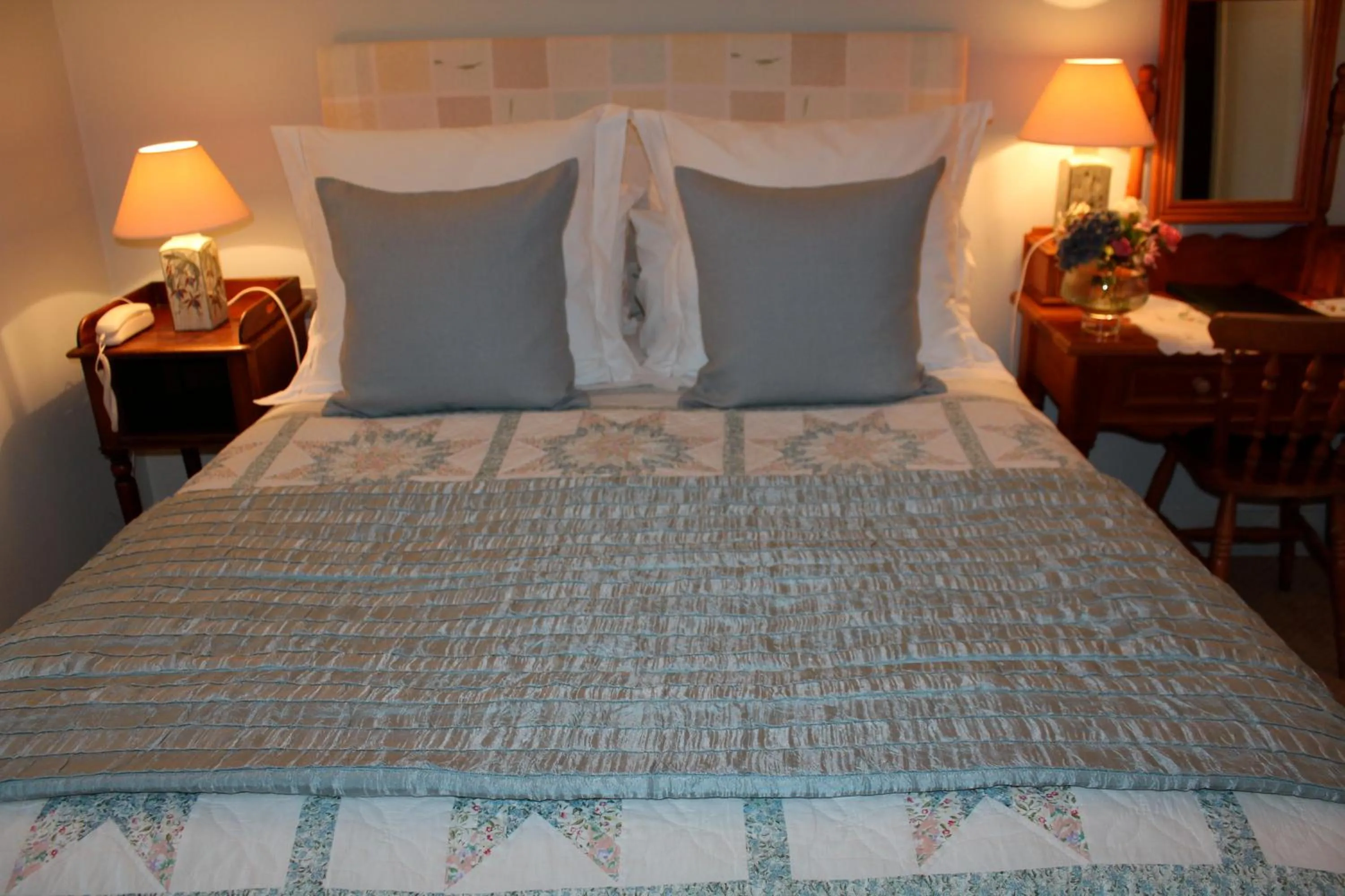 Bedroom, Bed in Crinan Hotel