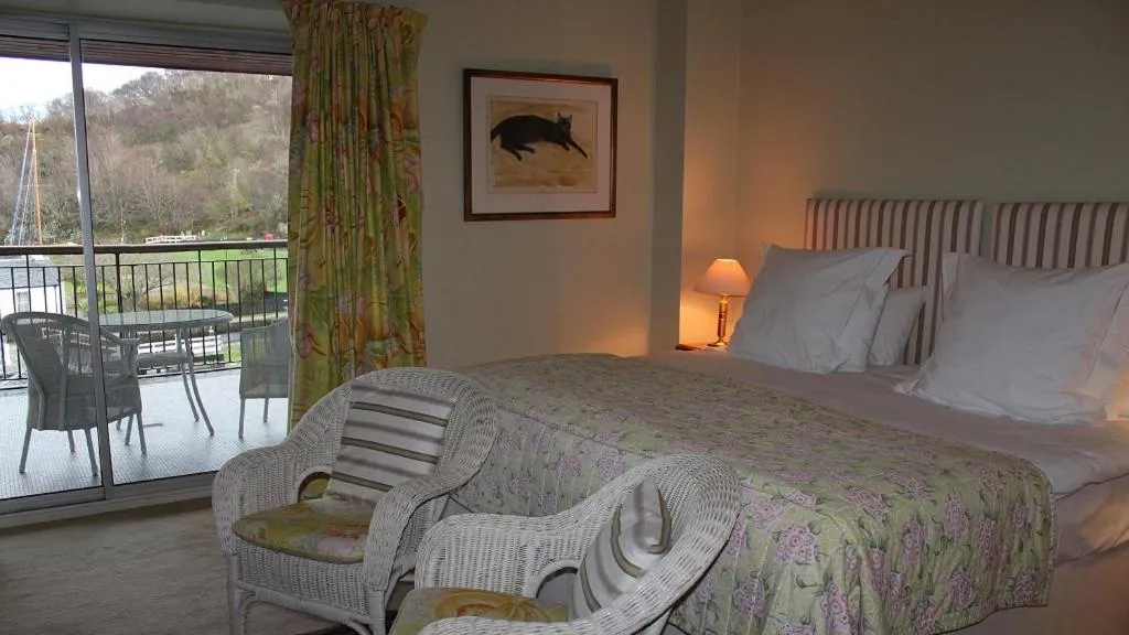 Bed in Crinan Hotel