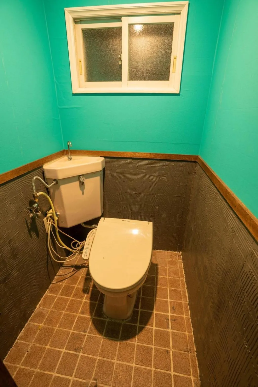 Area and facilities in YOUTEI