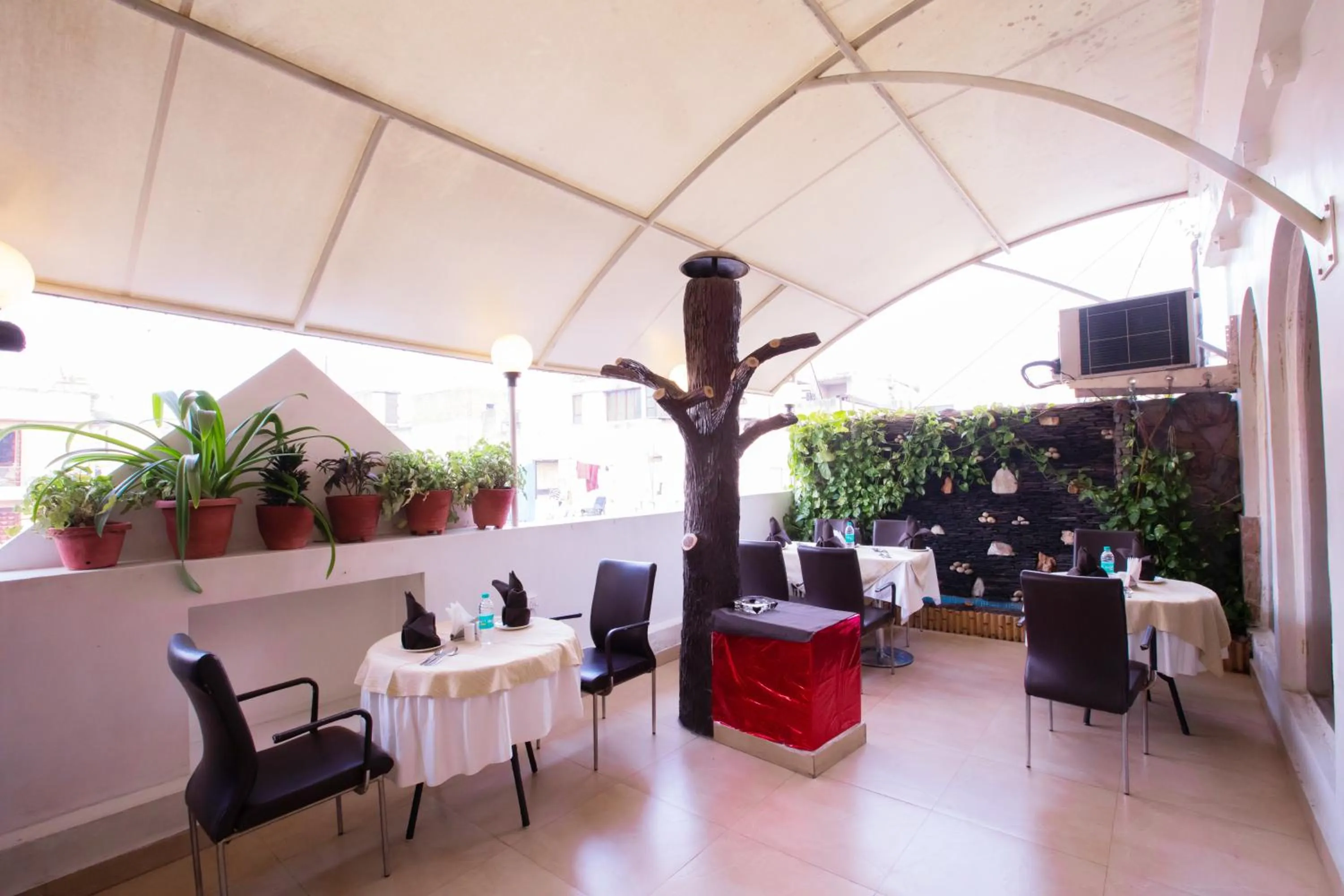 HOTEL SURYA INTERNATIONAL