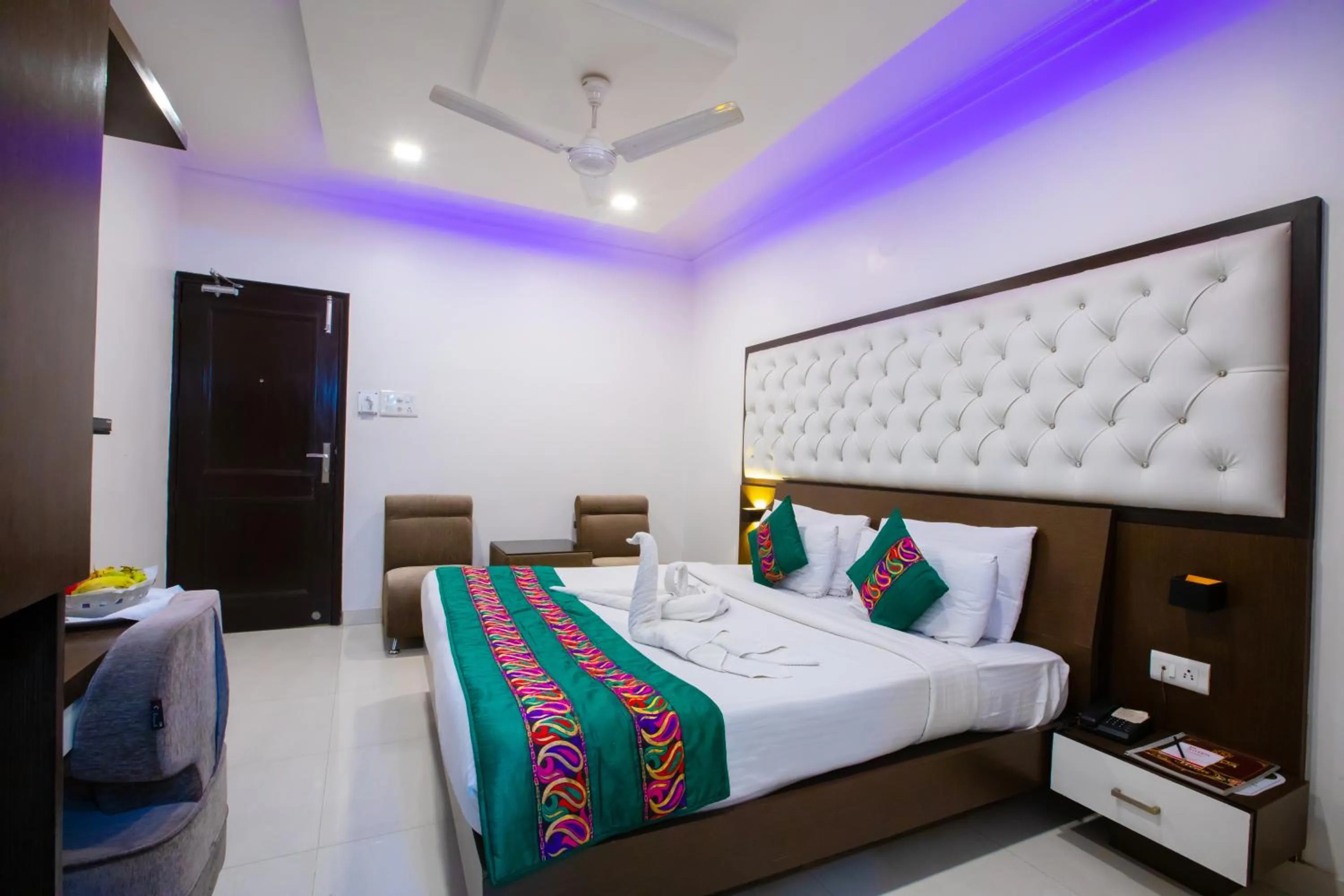 Bed in HOTEL SURYA INTERNATIONAL