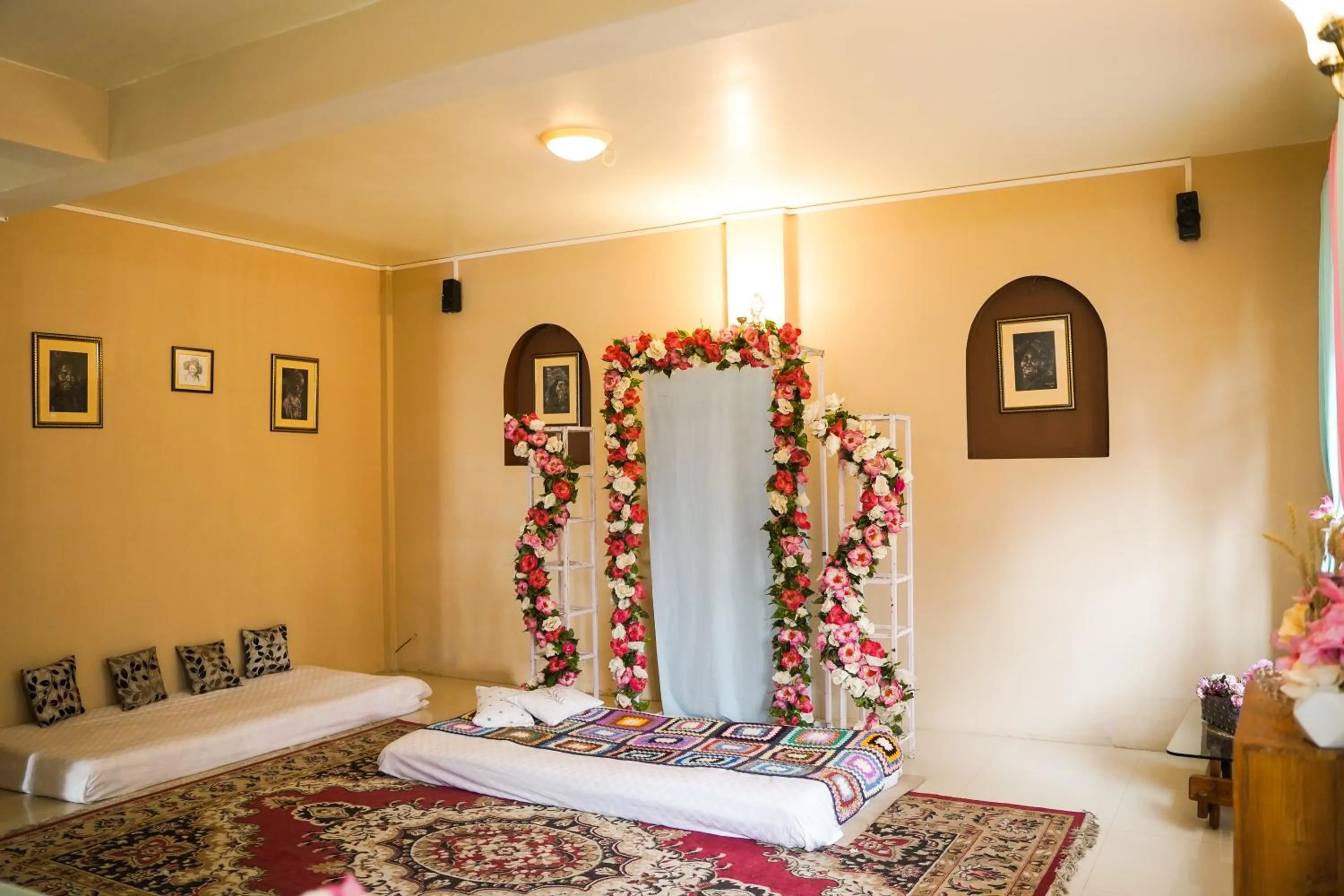 Bed in MISSION VALLEY Kalimpong