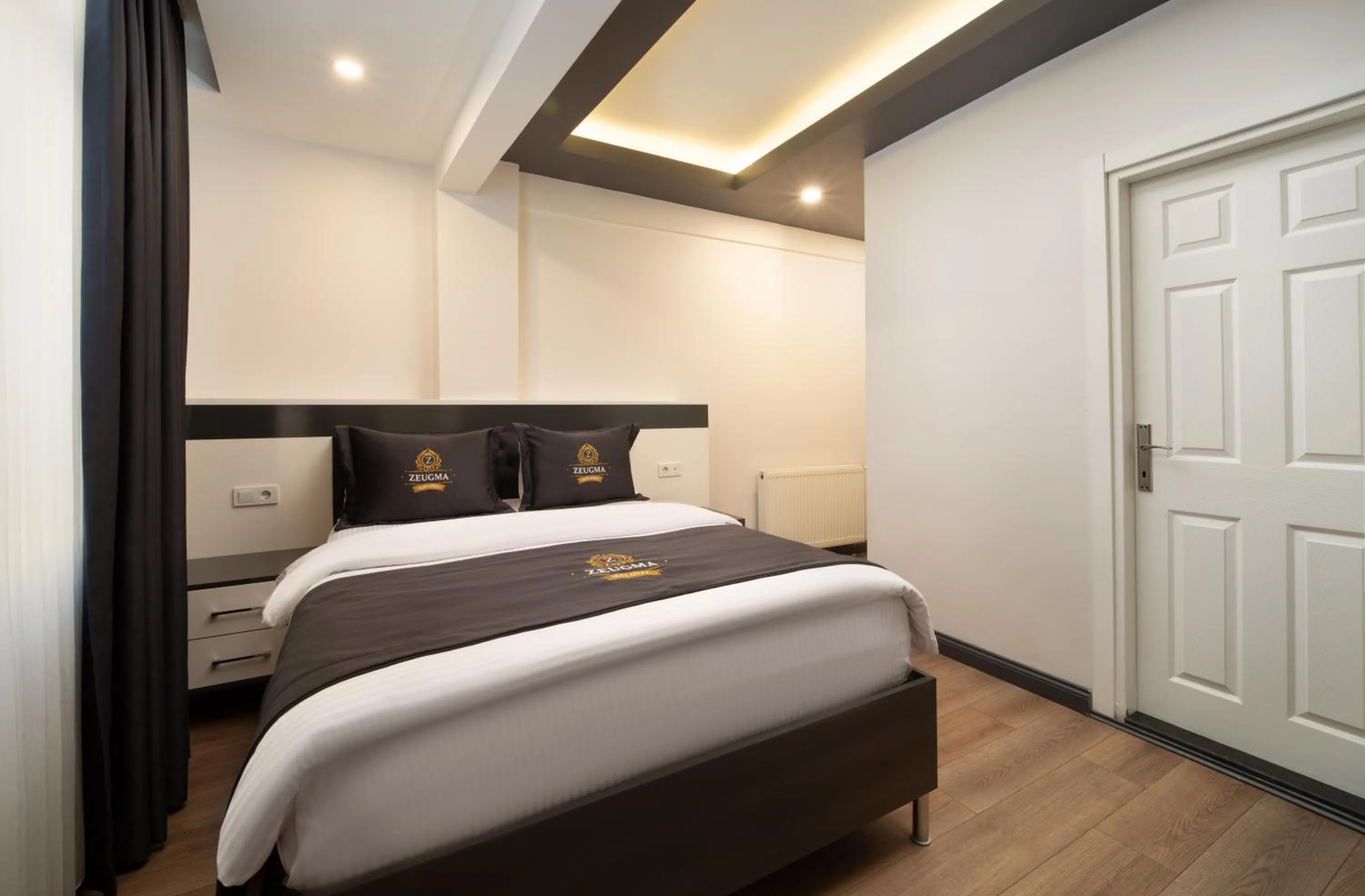 Bed in Bakırköy Zeugma Suit Otel