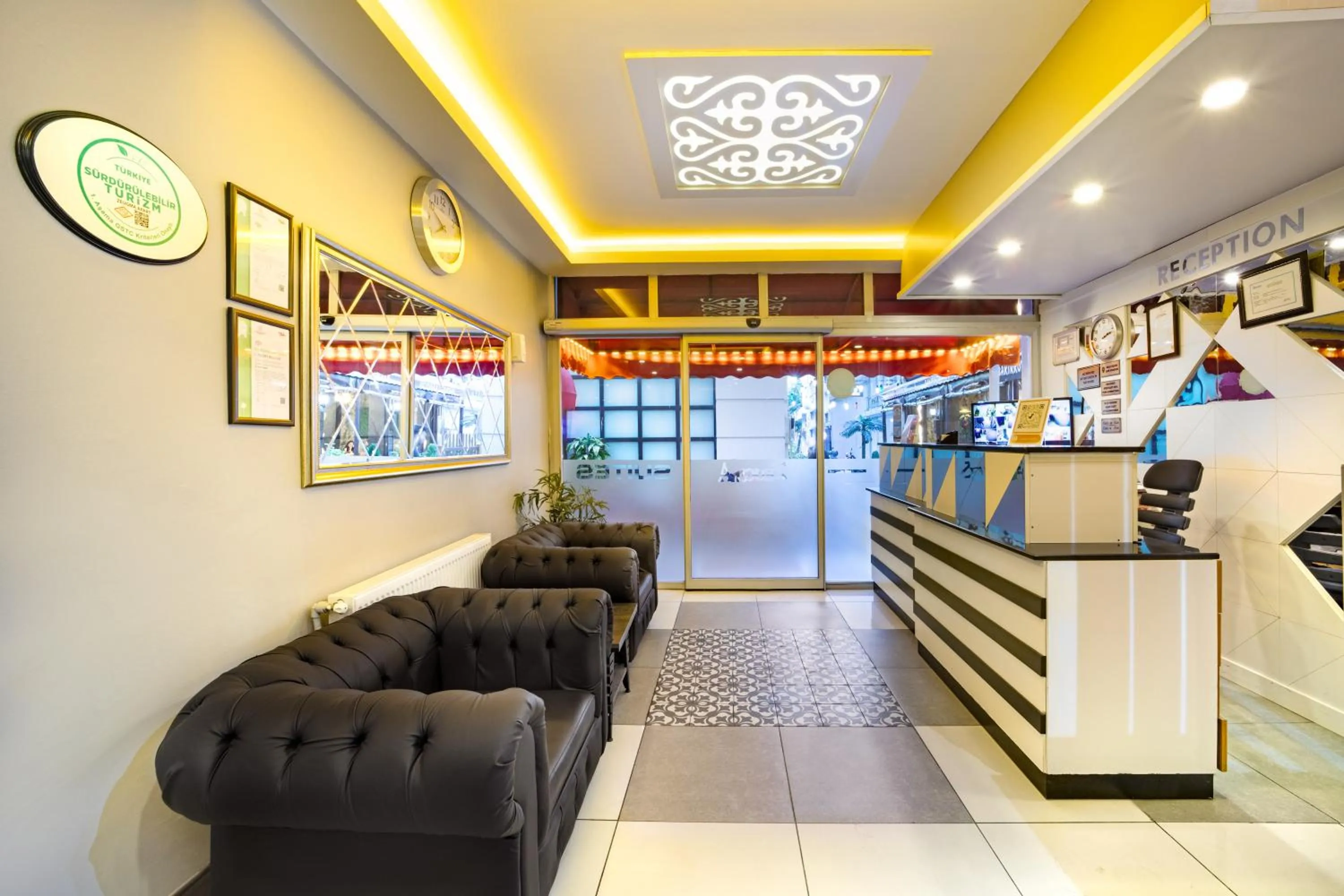 Property building in Bakırköy Zeugma Suit Otel