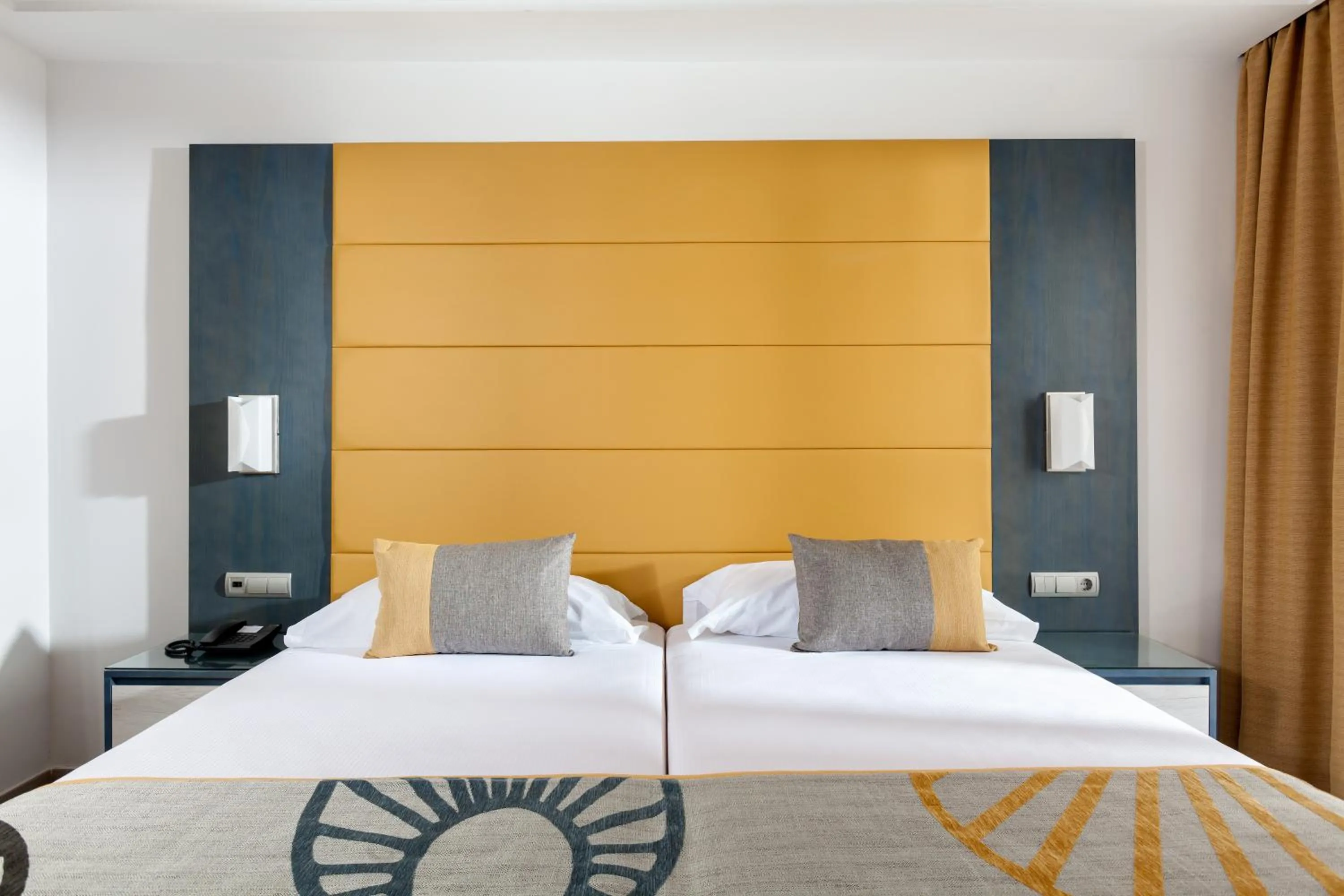 Photo of the whole room, Bed in Hotel Riu Chiclana - All Inclusive