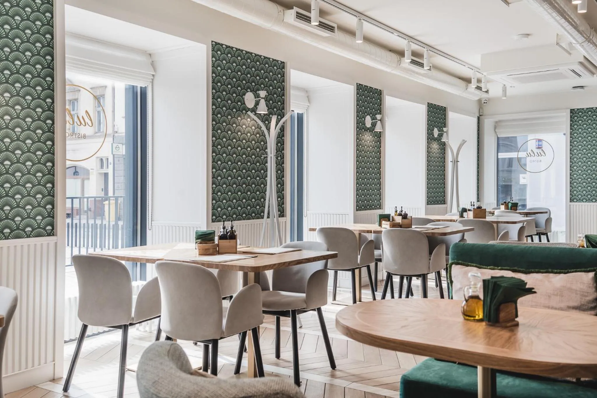 Restaurant/places to eat in Apartamenty Sowa Bydgoszcz