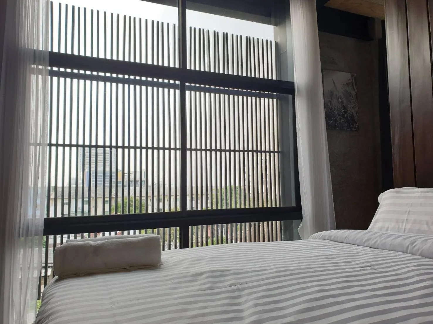 Bed in The LOCAL Ari