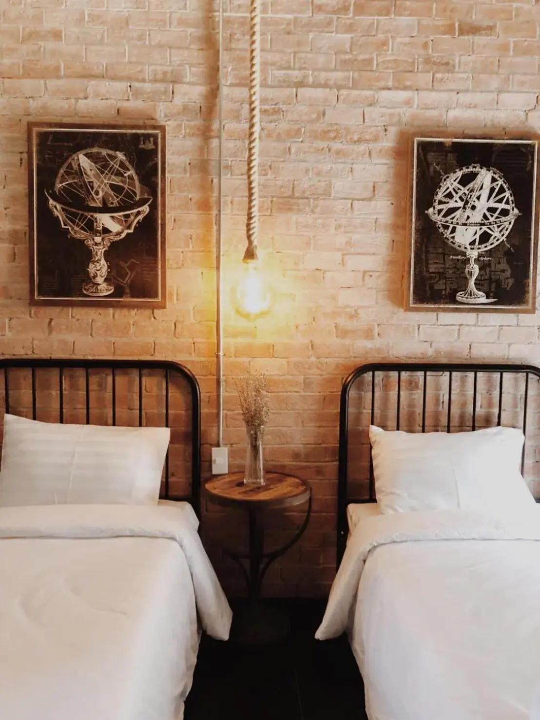 Twin Room with Balcony in The LOCAL Ari Twin Room with Balcony in The LOCAL Ari