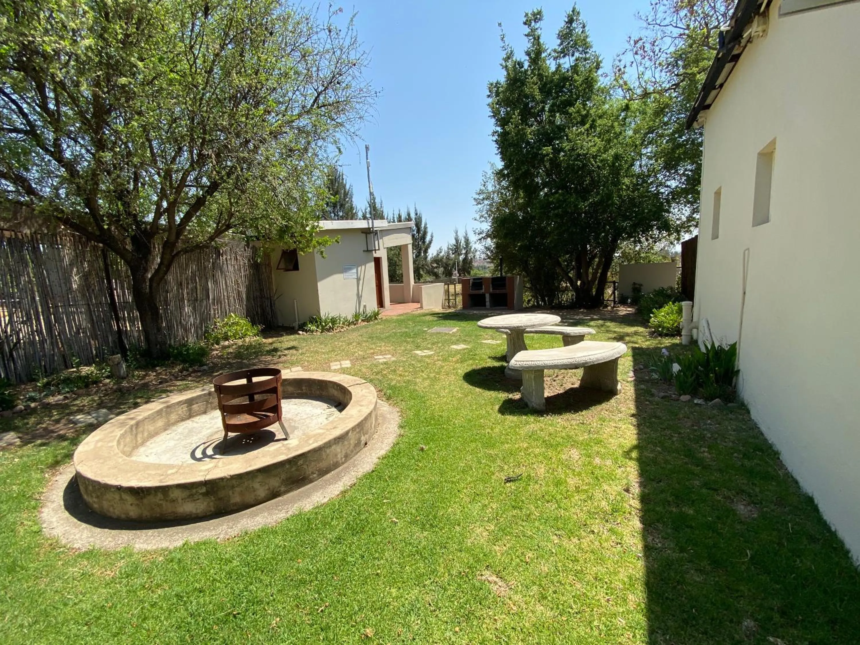 BBQ facilities in Lanseria Country Estate