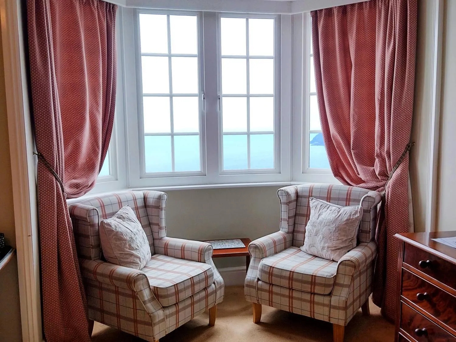 TV and multimedia in Chough's Nest Hotel