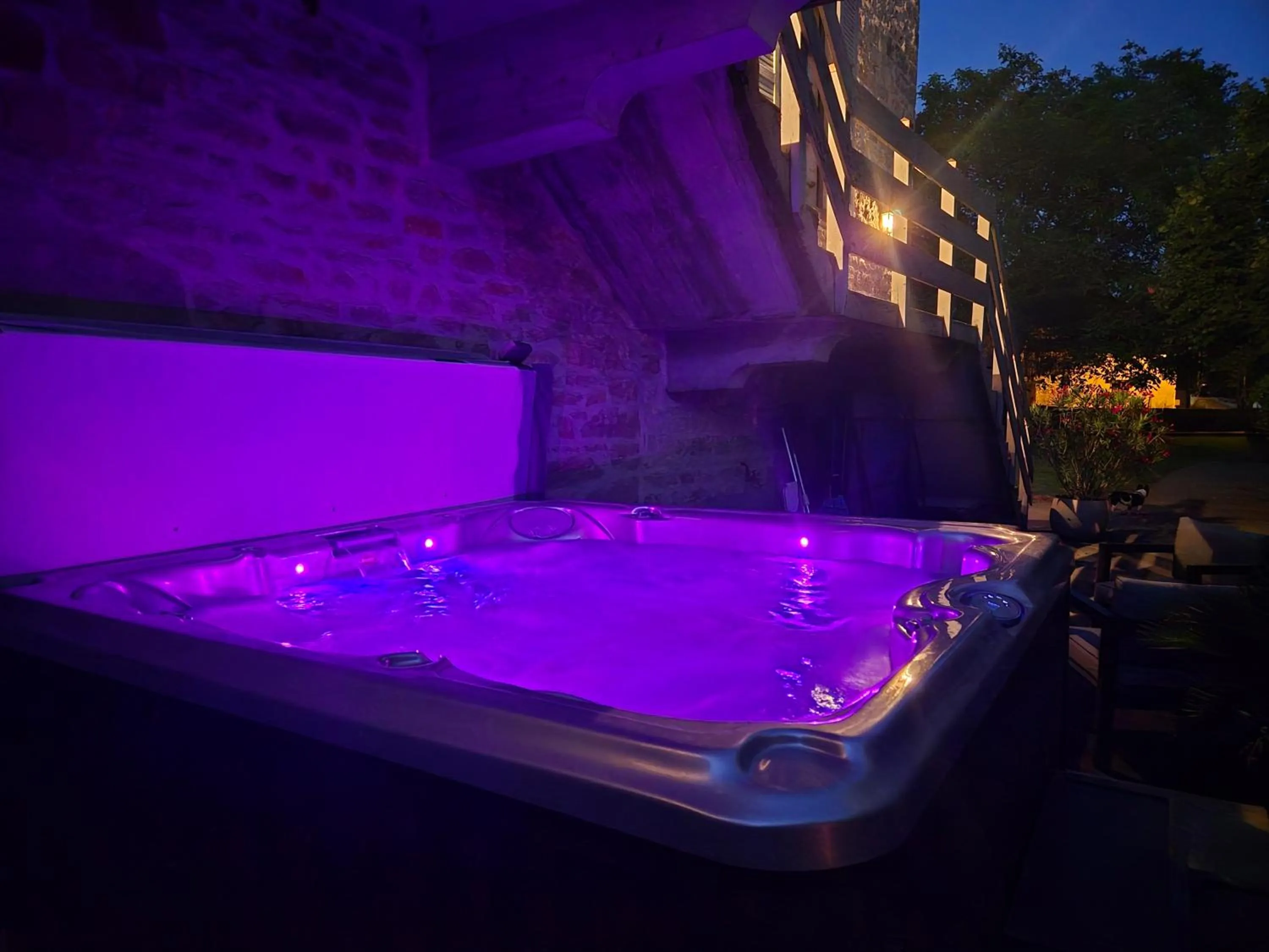 Spa and wellness centre/facilities in Au lavoir du Serein "L'Eventail"