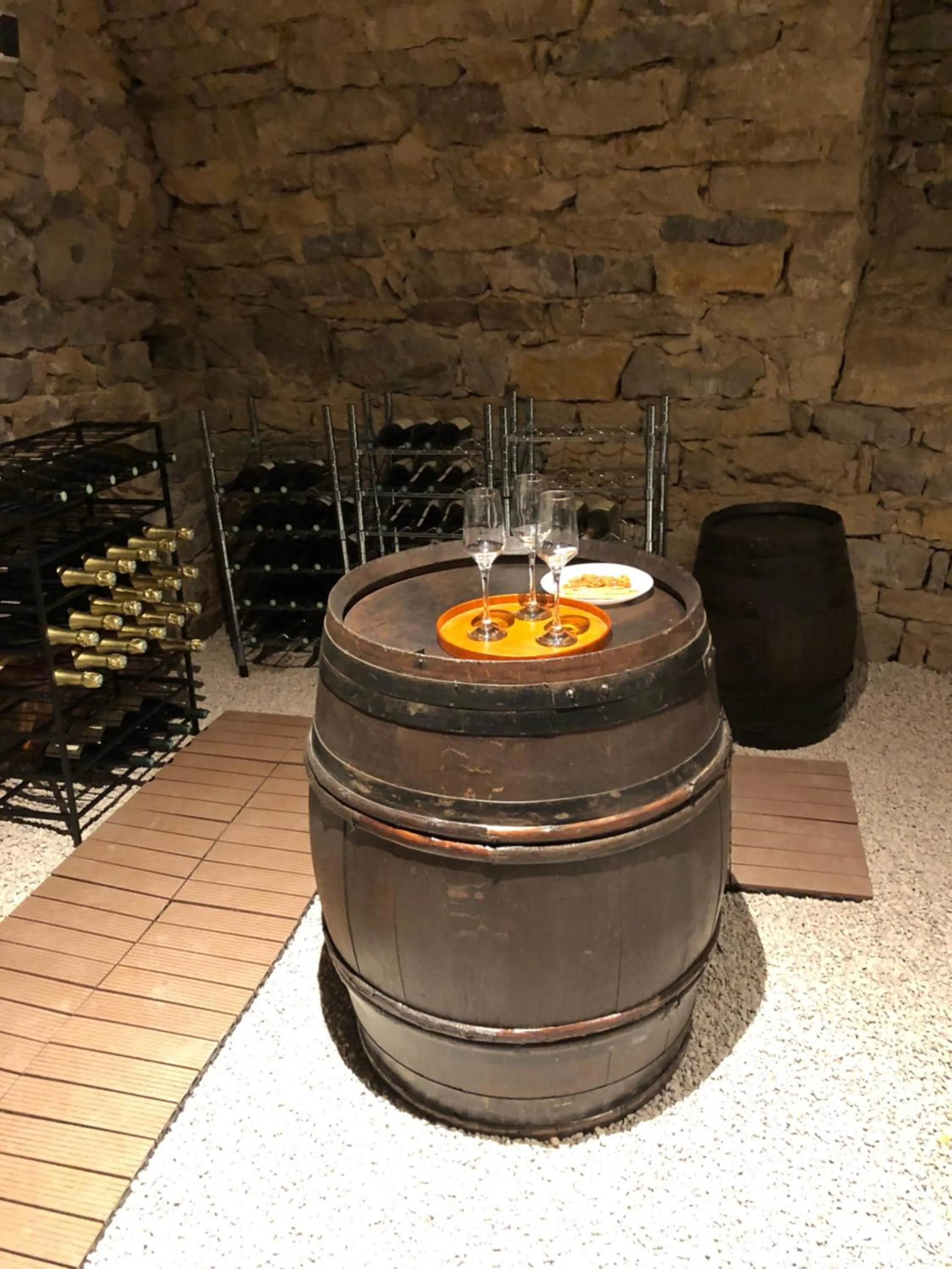 Au Lavoir du Serein "Les Lavandières"