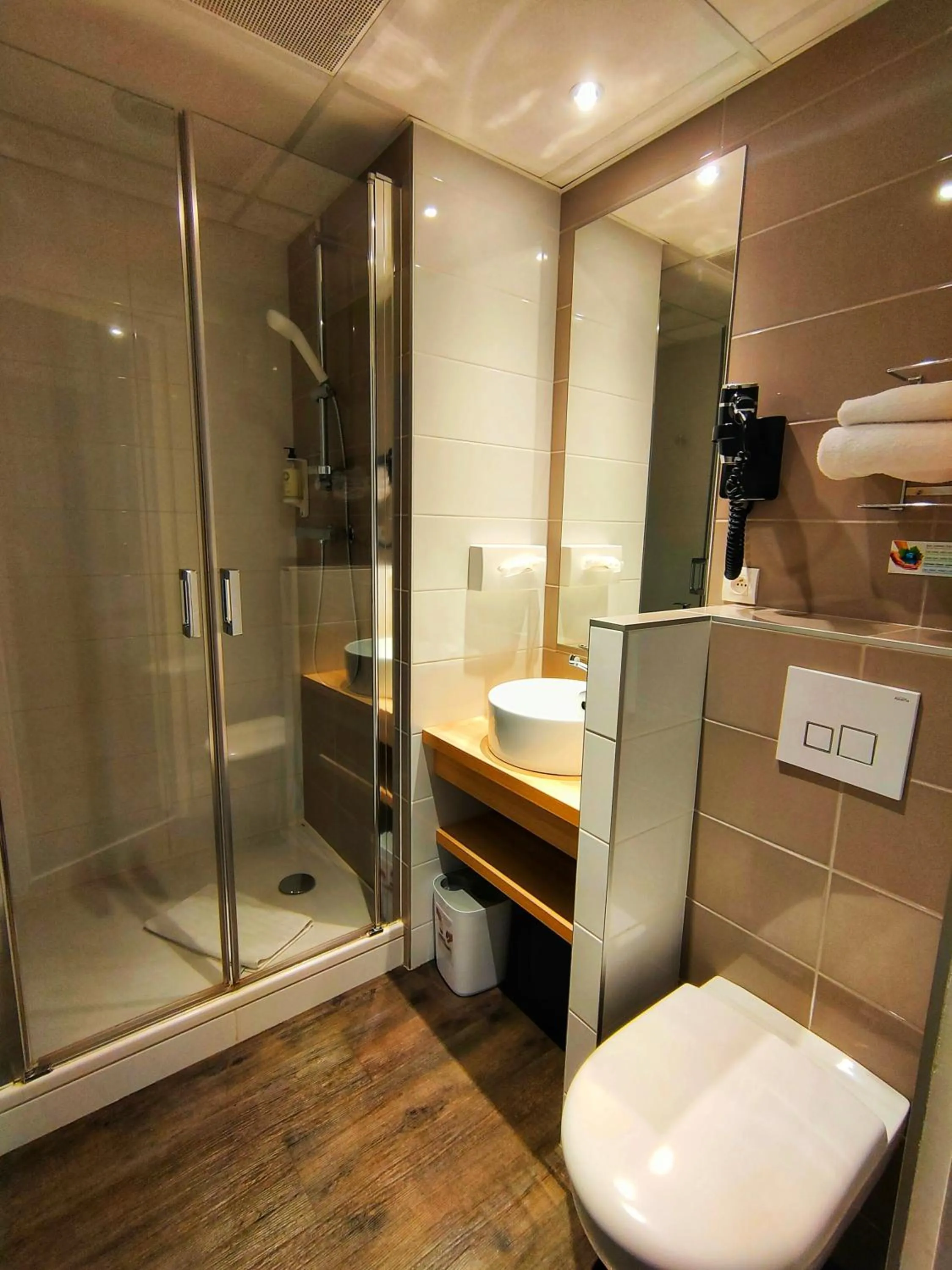 Bathroom in Best Western Hotel De Paris