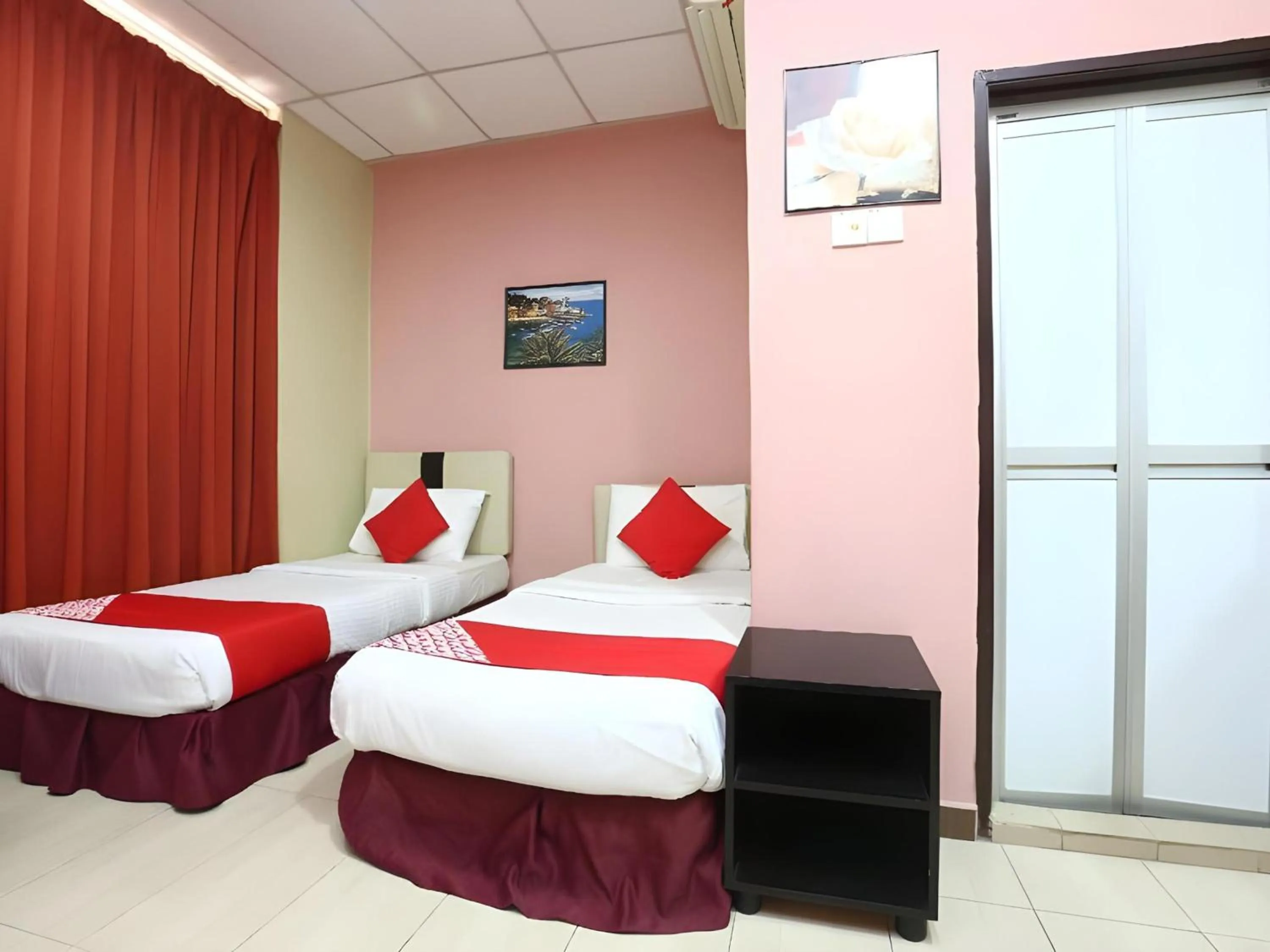 Bedroom, Bed in Hotel O Destiny Riverside Hotel