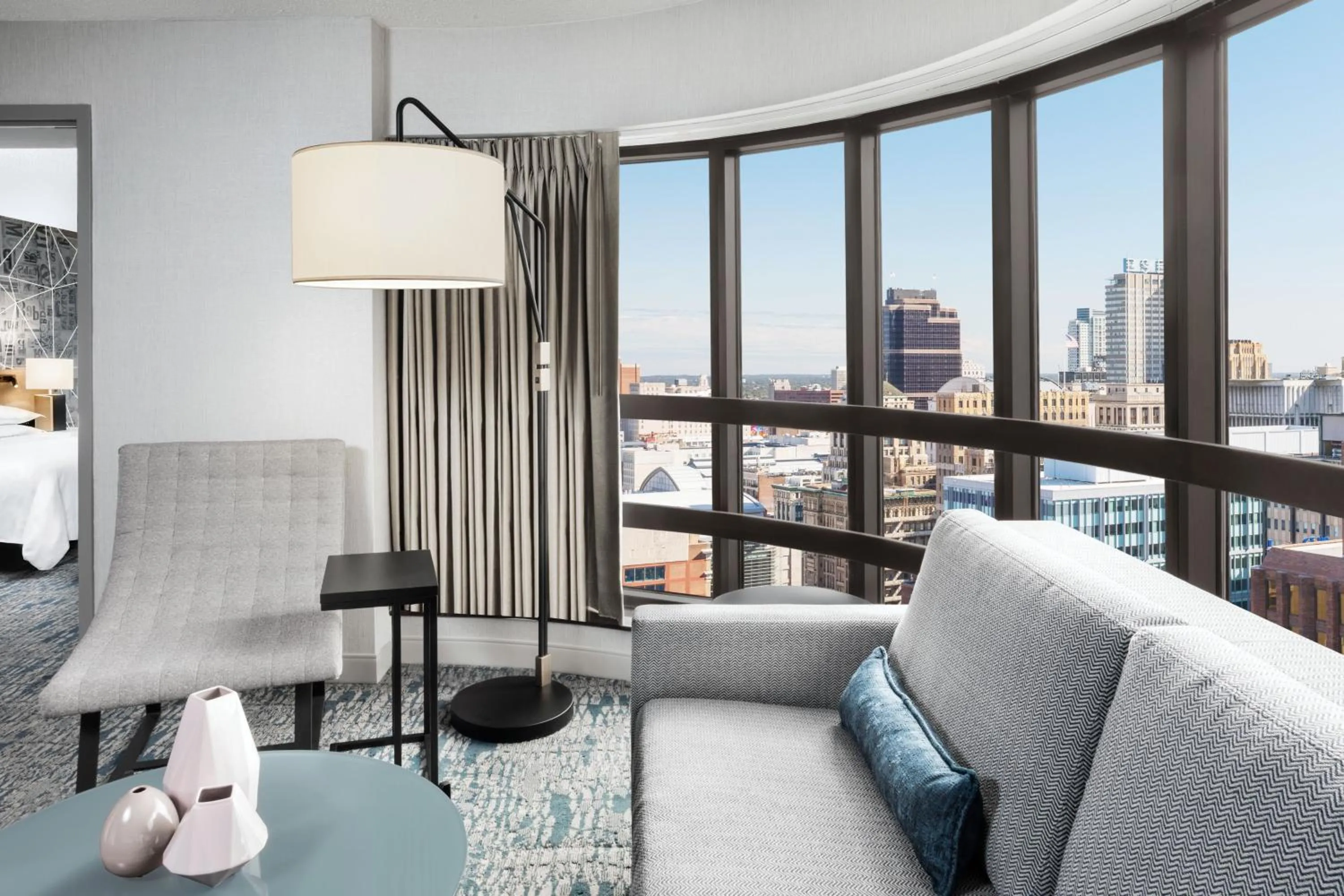 Living room in Sheraton Philadelphia Downtown