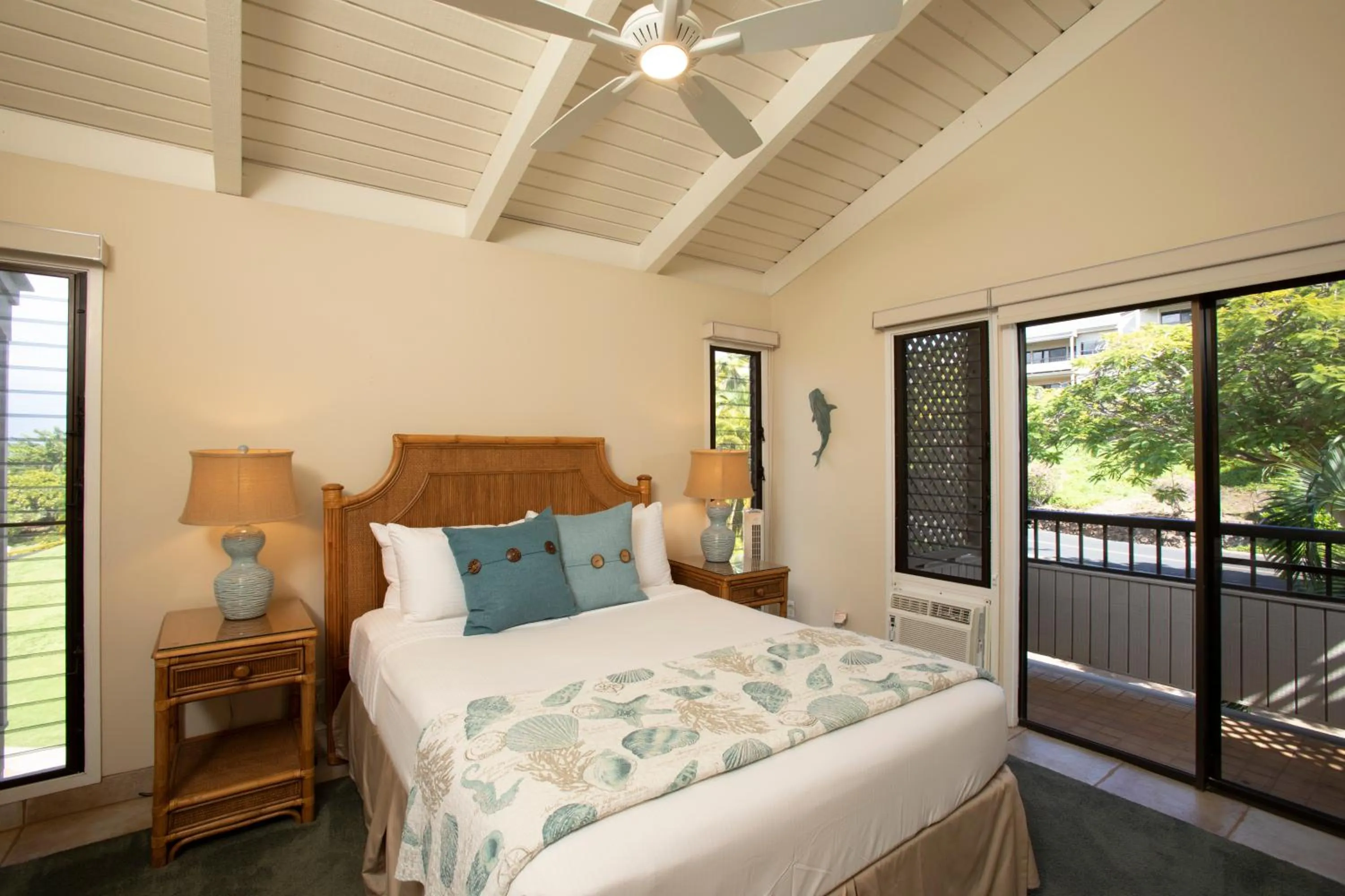 Bed in Wailea Ekolu Village - CoralTree Residence Collection