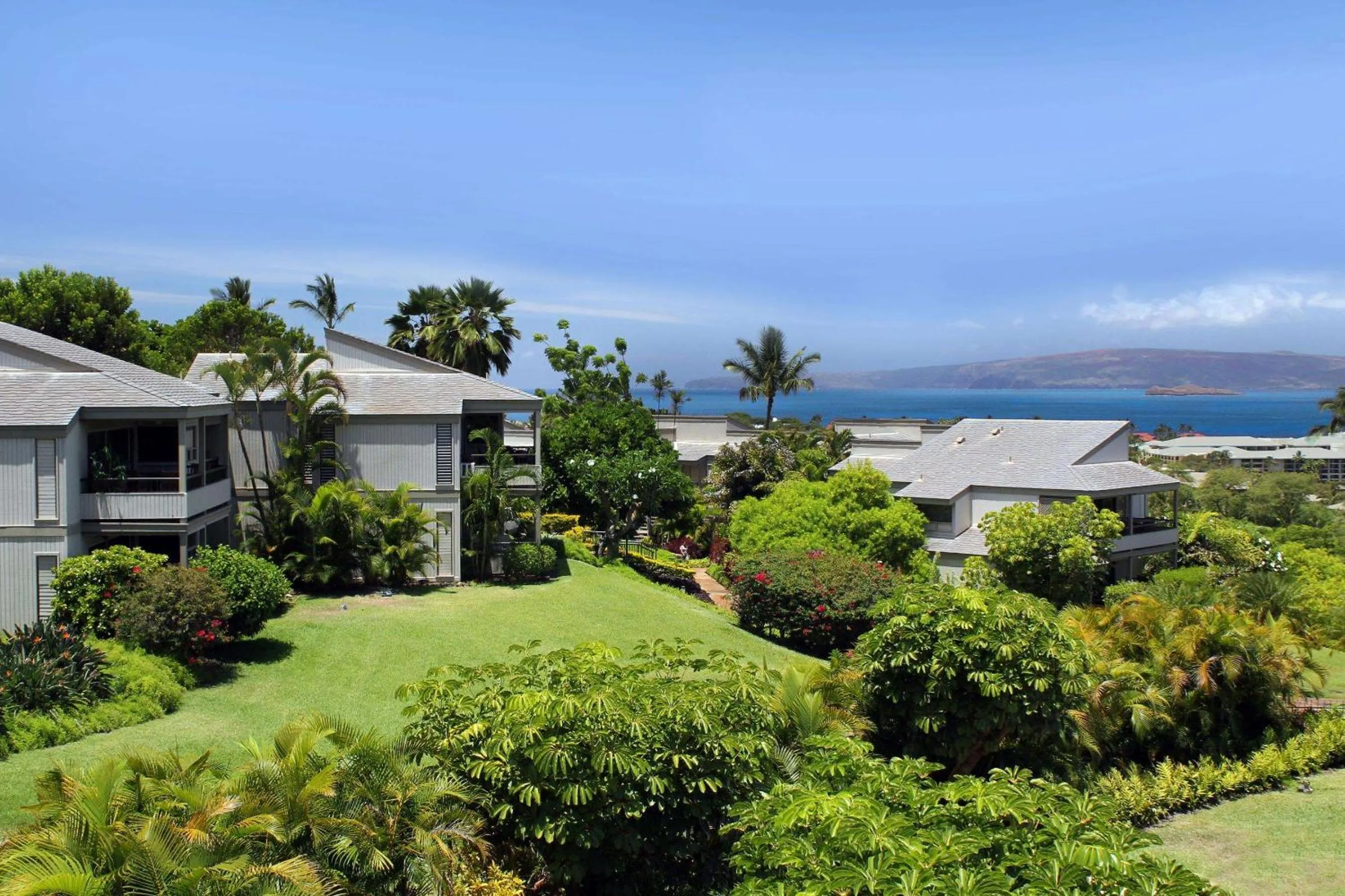 Property building in Wailea Ekolu Village - CoralTree Residence Collection