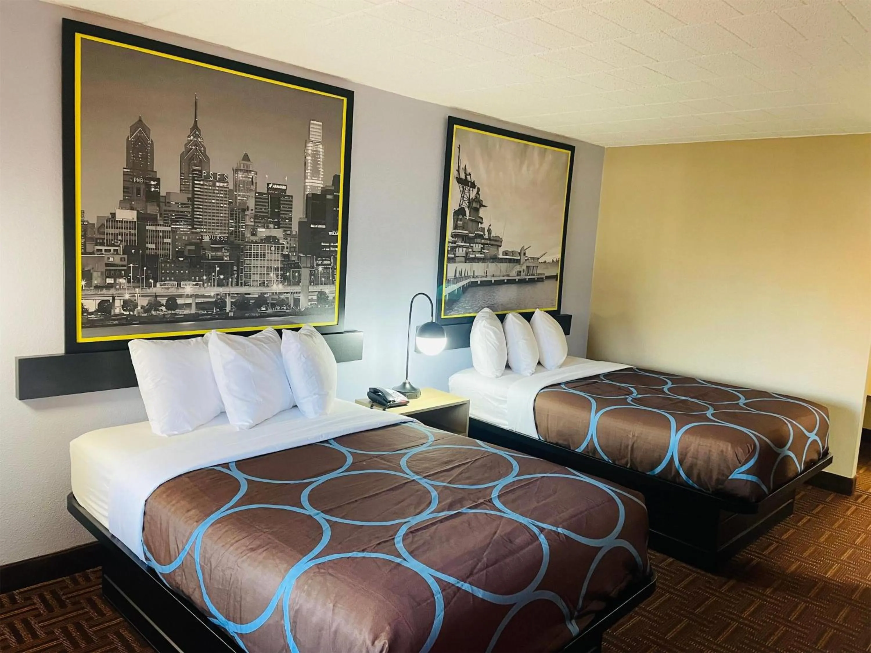 Photo of the whole room, Bed in Super 8 by Wyndham Gloucester