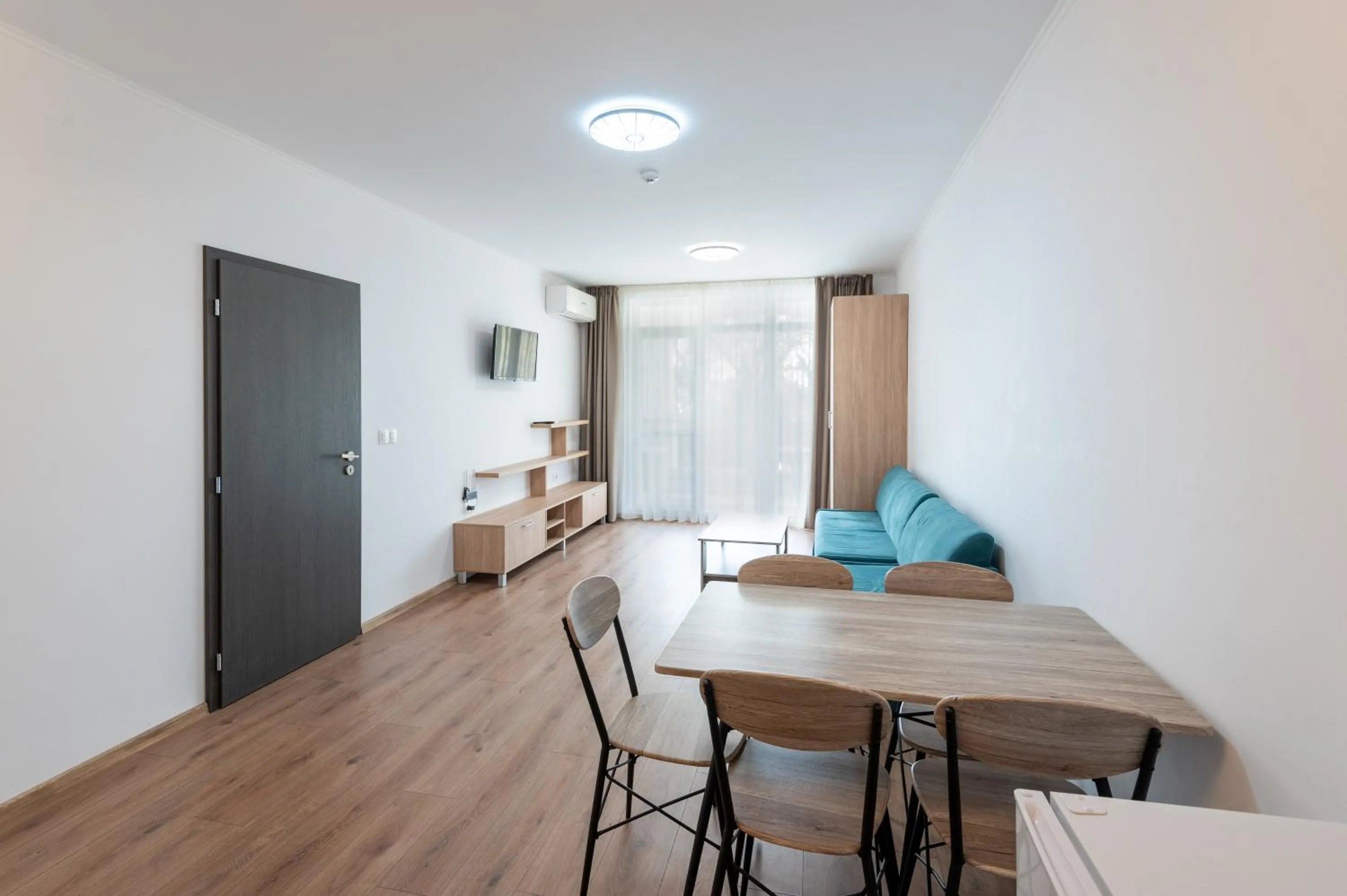 Living room in Hotel Samara with Relax area