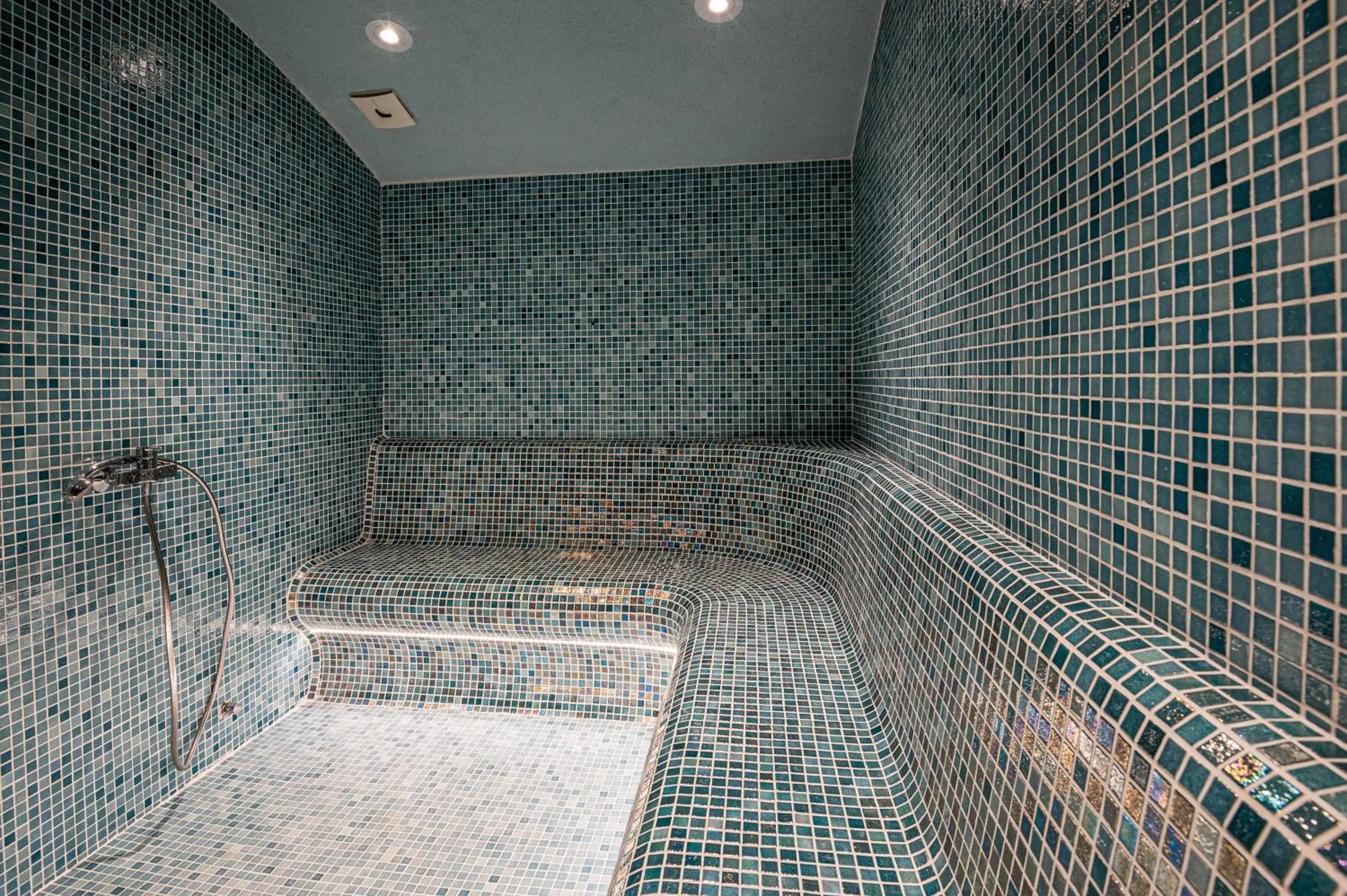 Steam room in Hotel Samara with Relax area