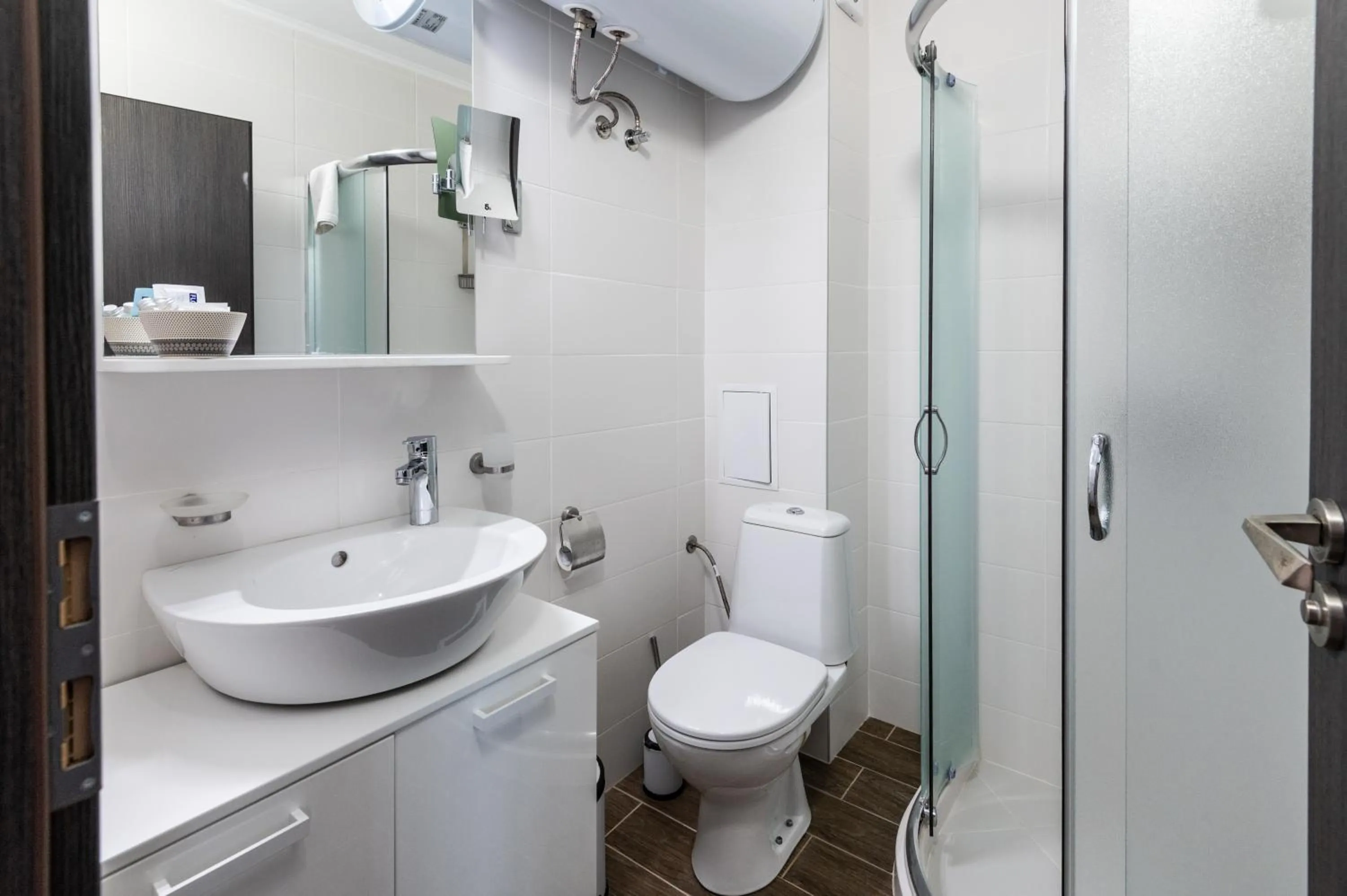 Shower in Hotel Samara with Relax area