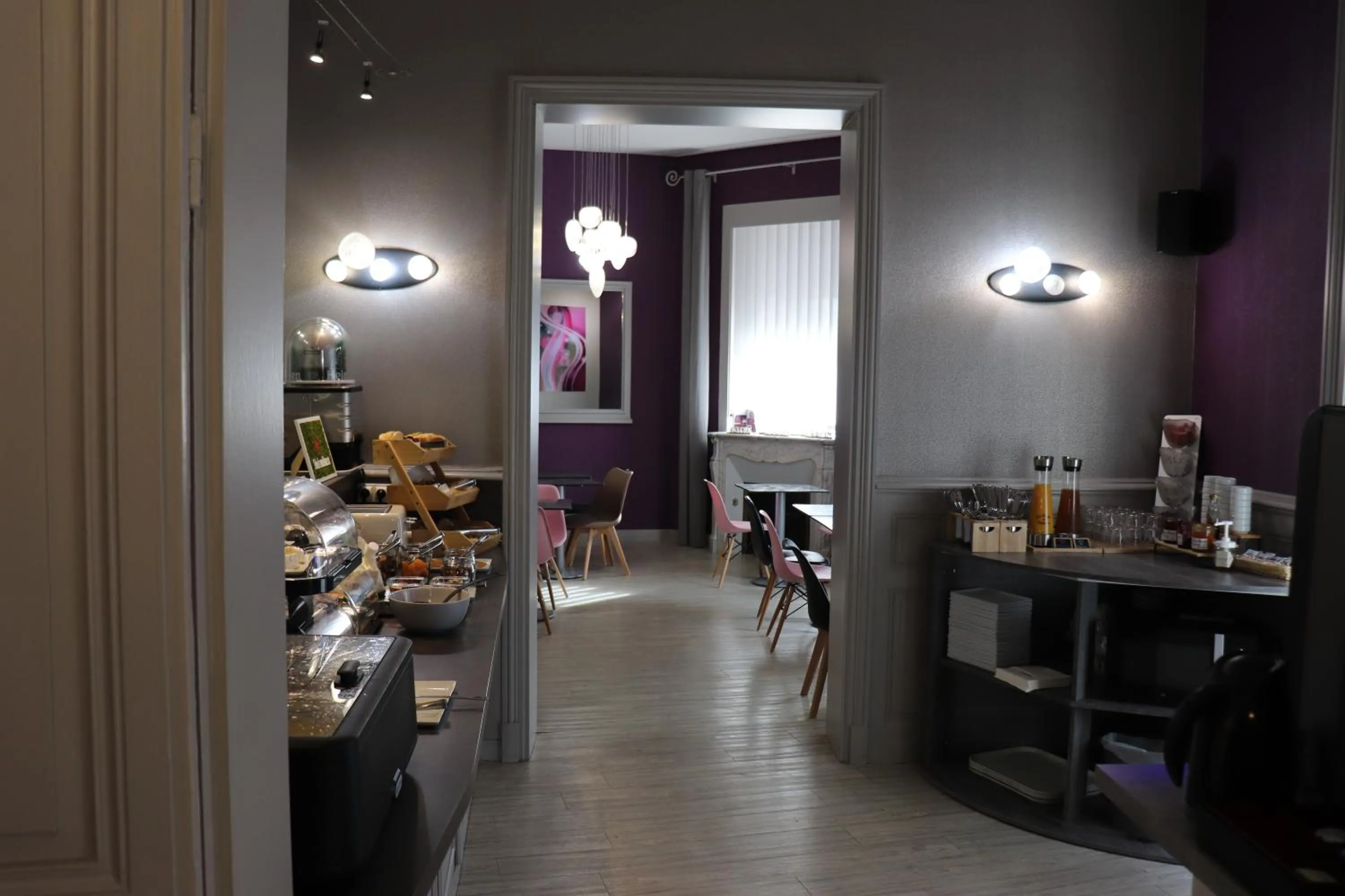 Breakfast in The Originals City - Hôtel Saint-Martial, Limoges Centre