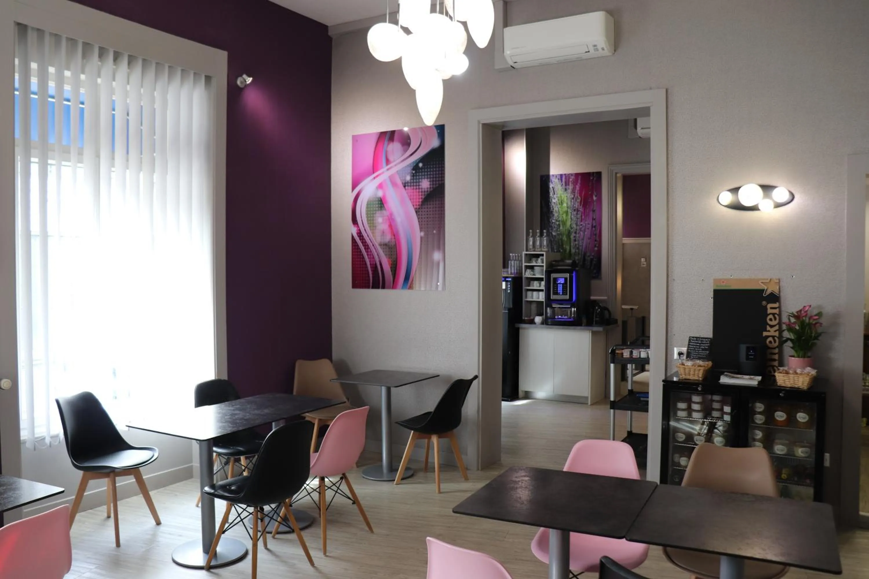 Breakfast in The Originals City - Hôtel Saint-Martial, Limoges Centre