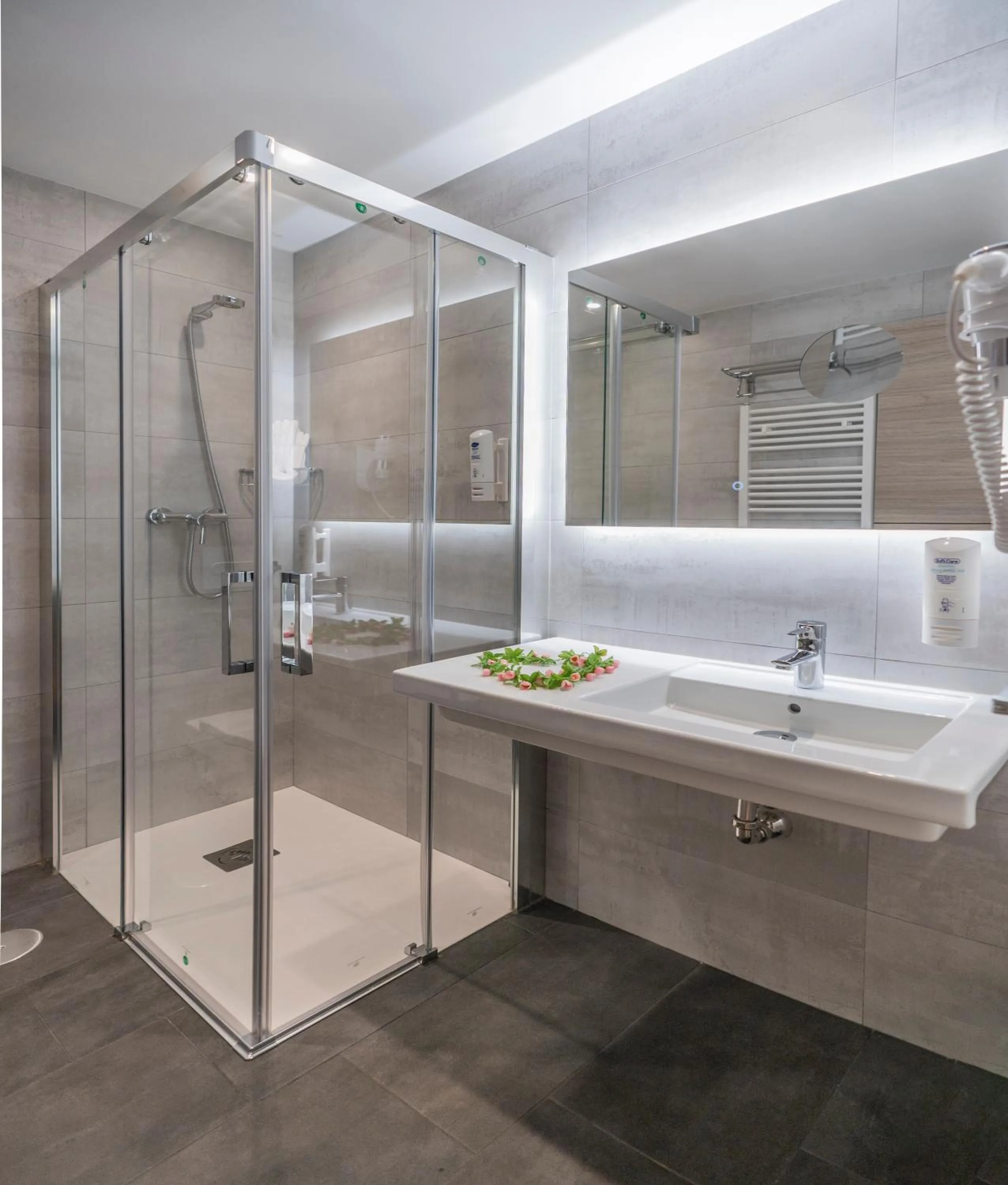 Shower in Hotel NERU con Encanto