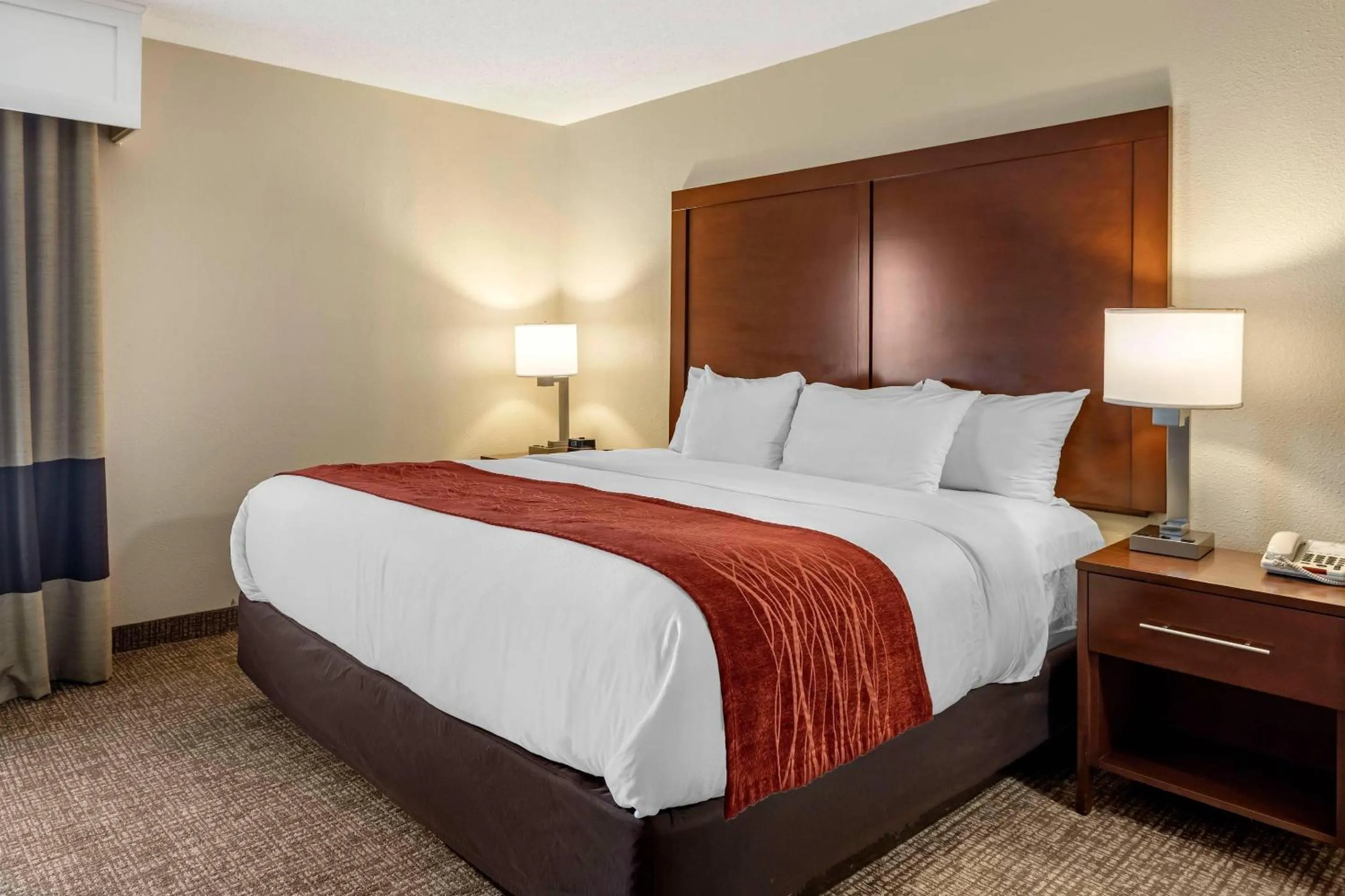 Bedroom, Bed in Comfort Inn & Suites Little Rock Airport