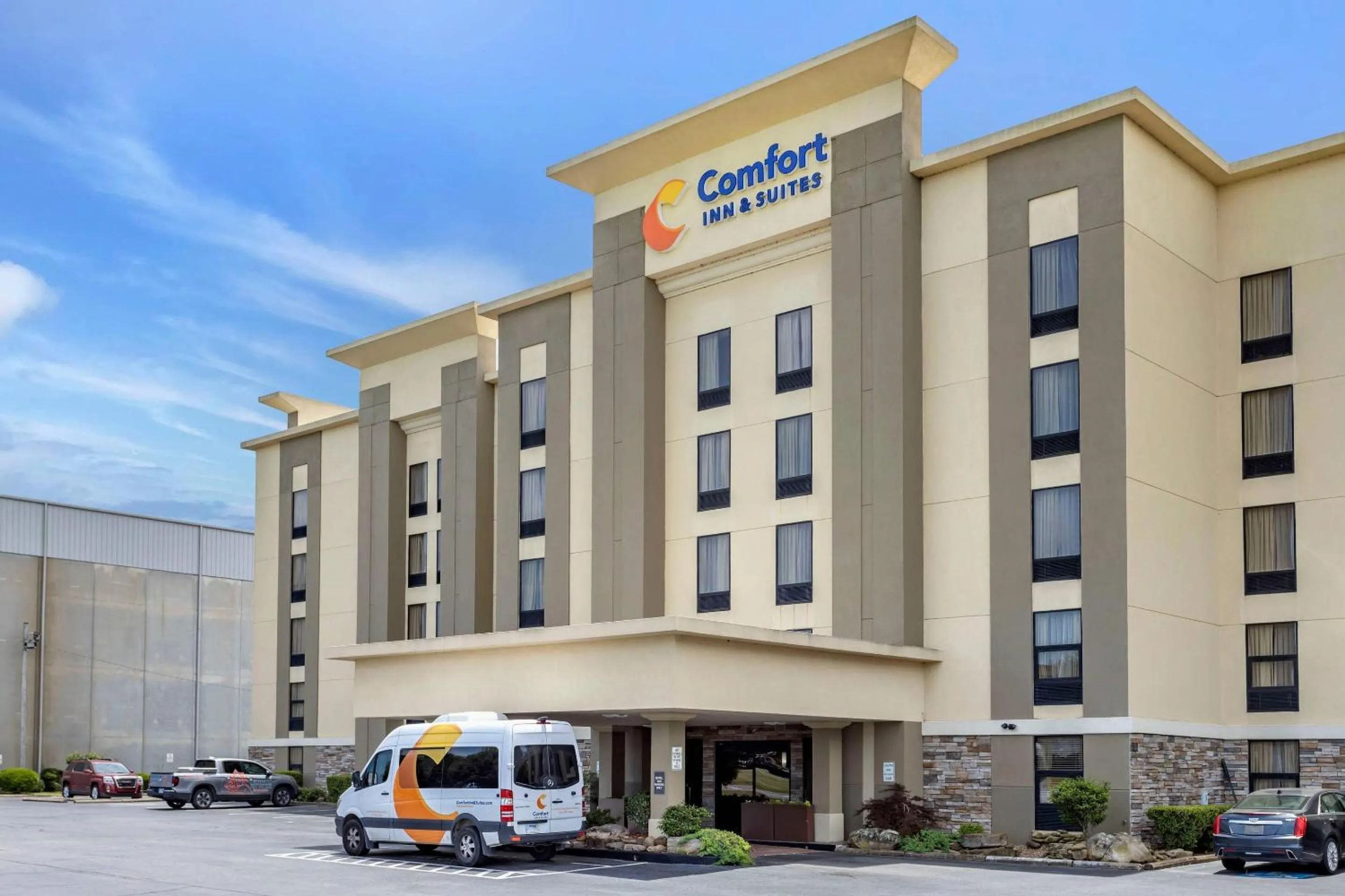 Property building in Comfort Inn & Suites Little Rock Airport