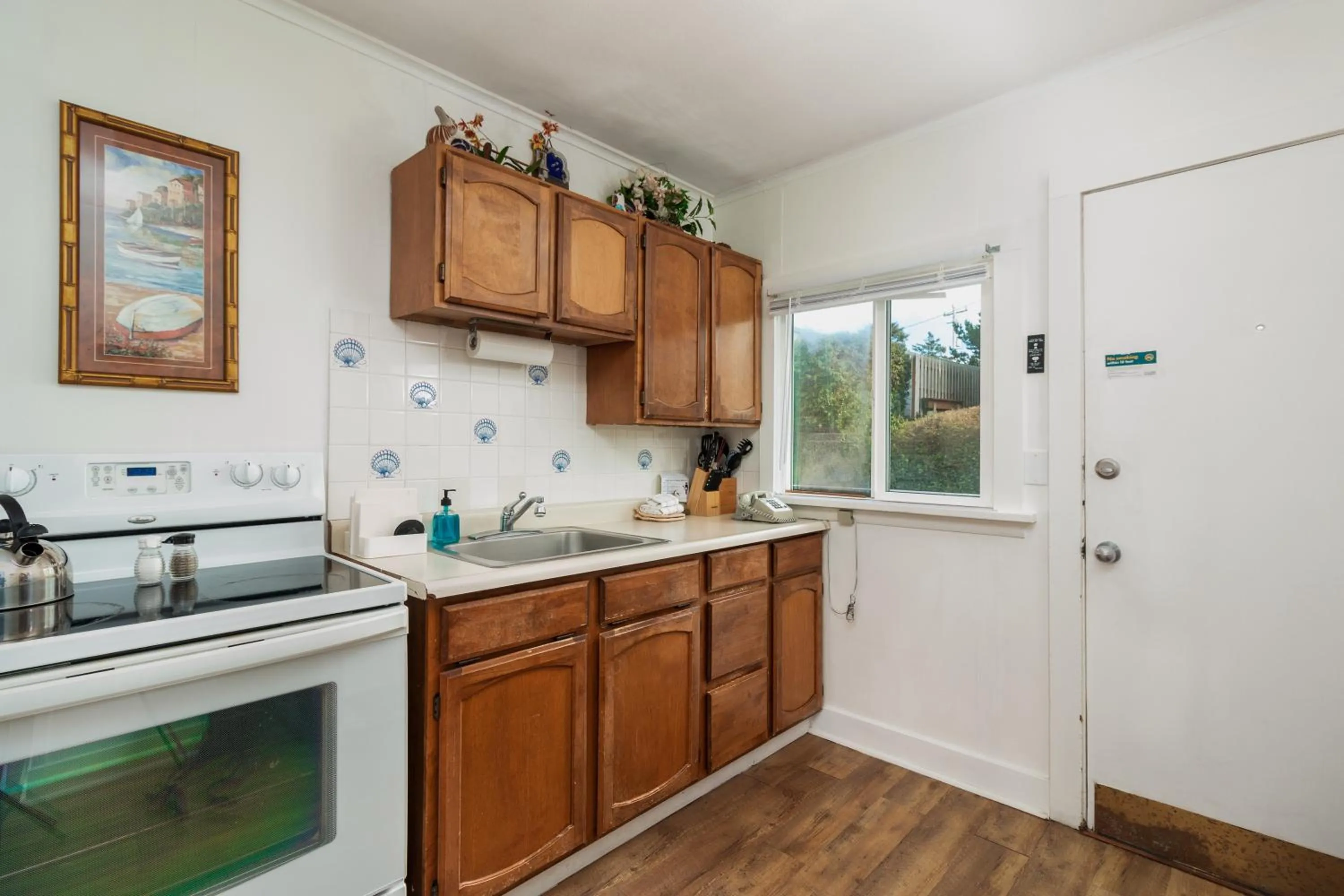 Kitchen or kitchenette in Ocean Terrace Condominiums