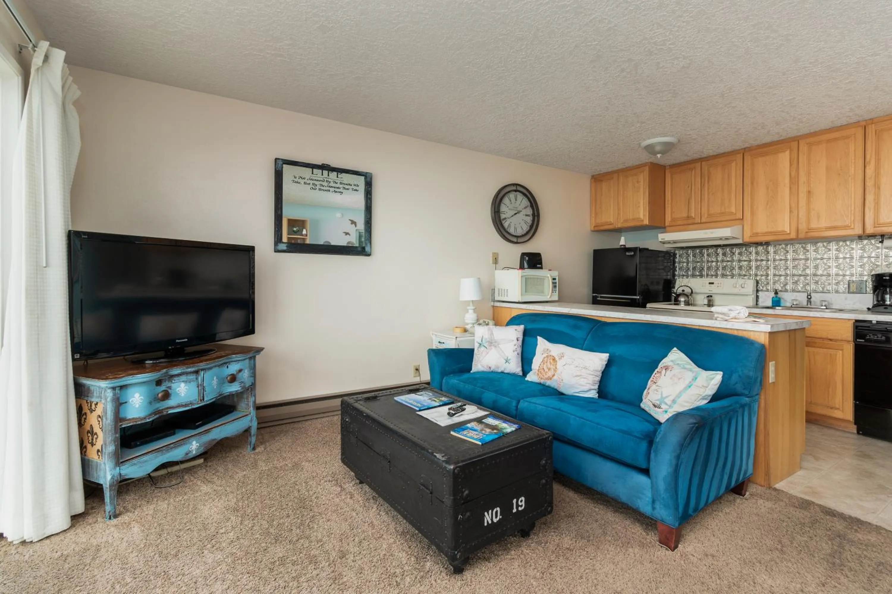 Living room in Ocean Terrace Condominiums