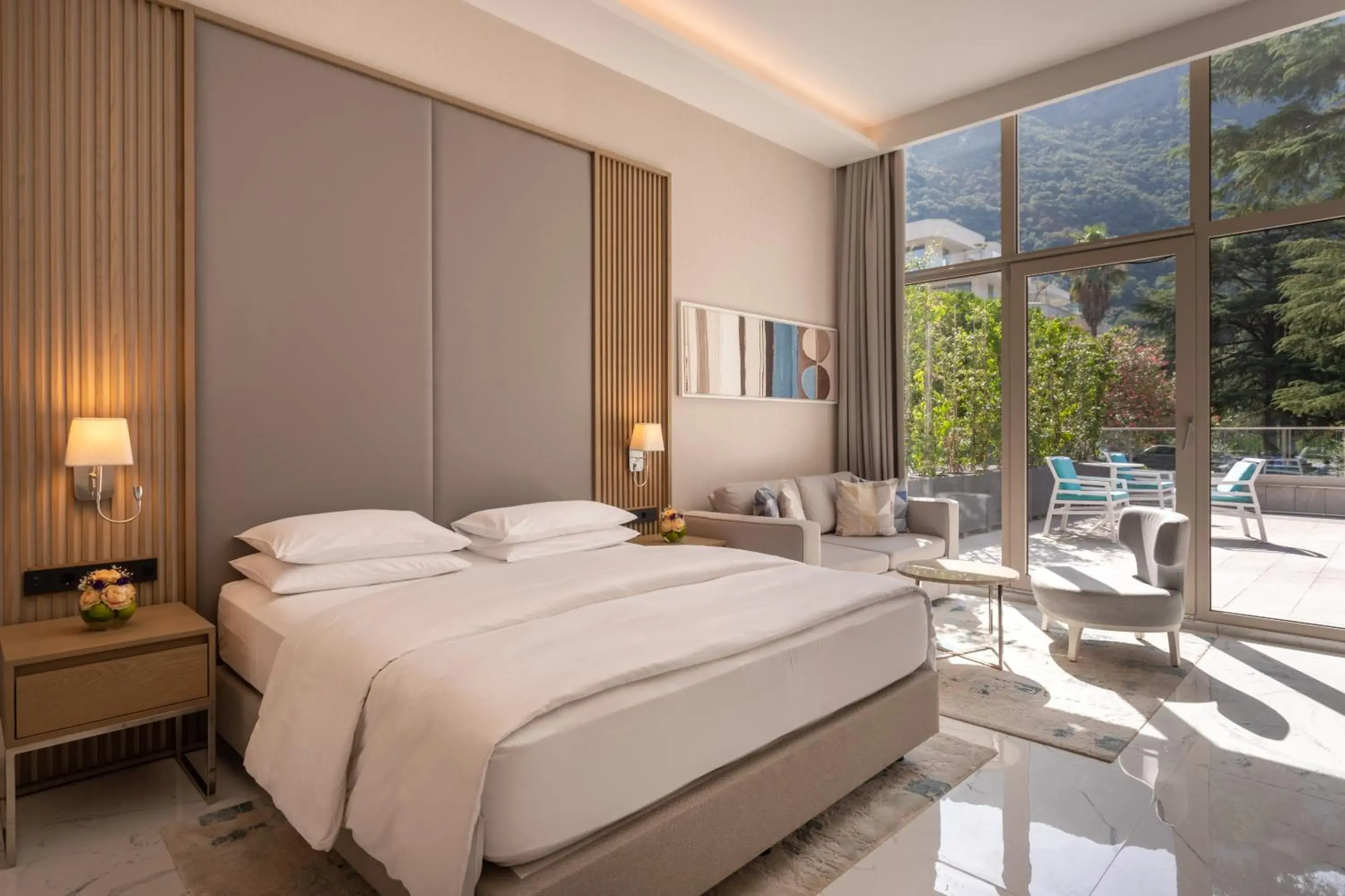 Premium Room with One King and One Twin Bed in Hyatt Regency Kotor Bay Resort Premium Room with One King and One Twin Bed in Hyatt Regency Kotor Bay Resort